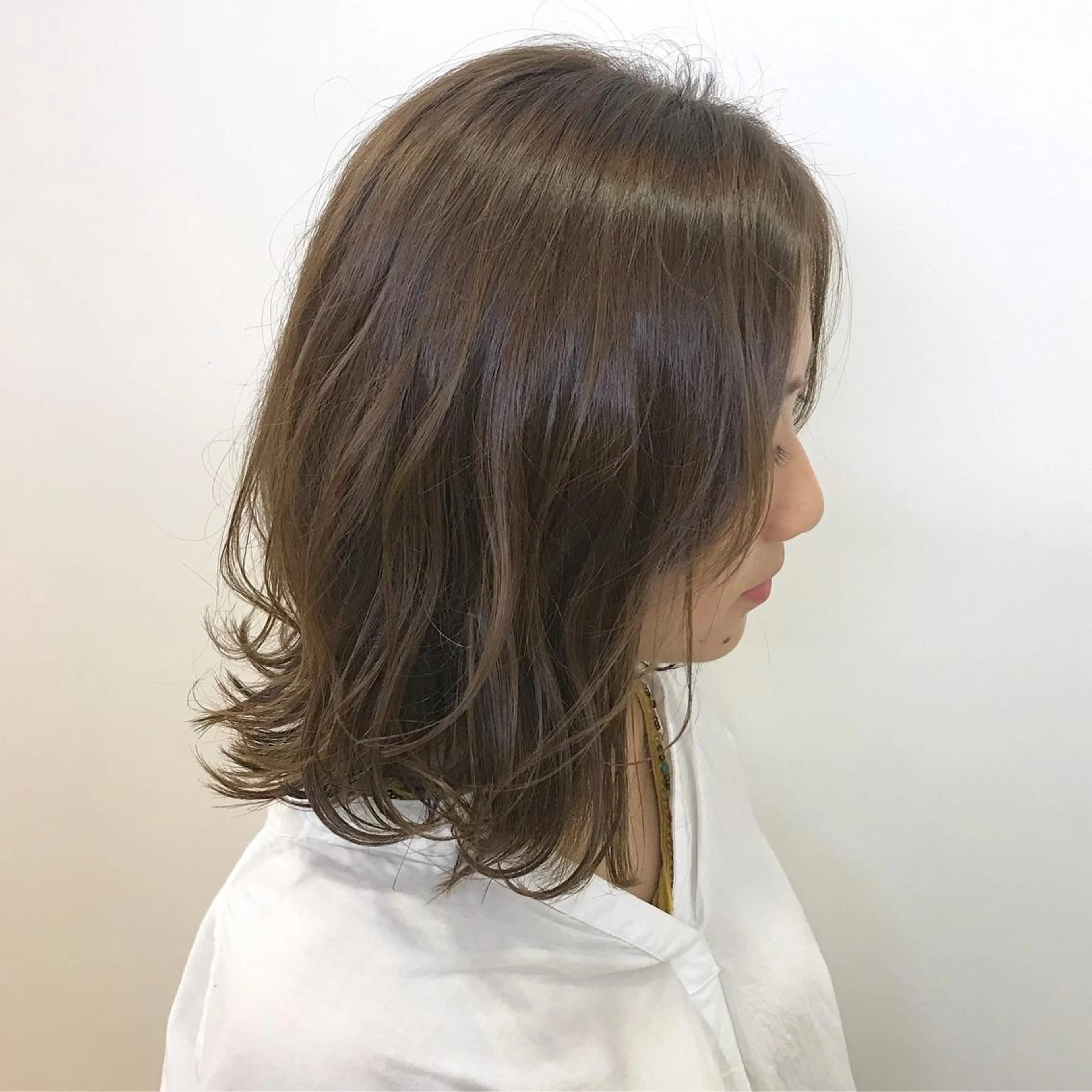 ミディアム カラー ブリーチ 透明感カラー ブリーチなしカラー トリートメント riho/ブリーチ/ デザインカラー/辻堂のヘアスタイル