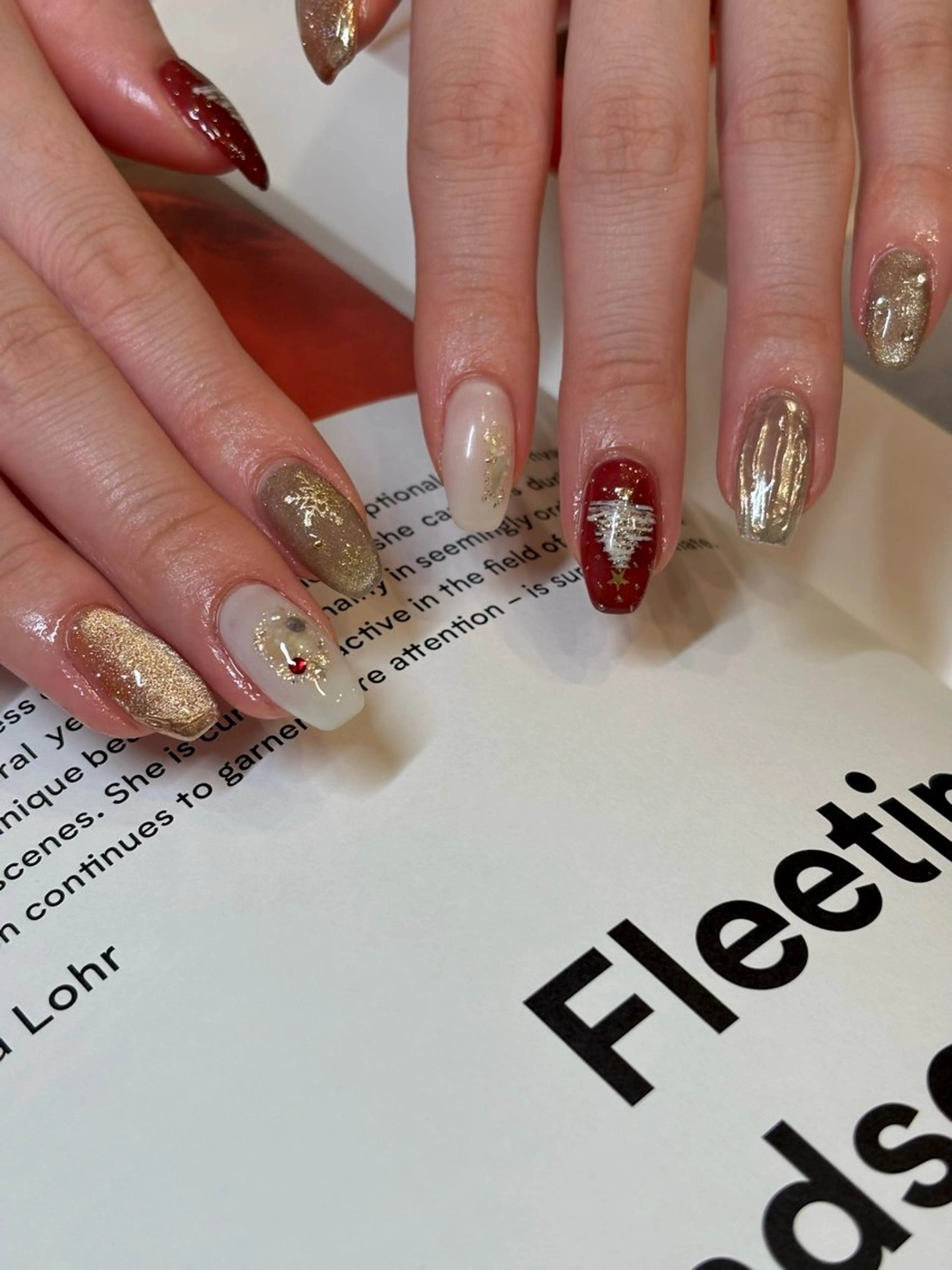 キッズ ネイル フットネイル ジェルネイル マグネットネイル ニュアンスネイル ワンカラーネイル ハンドネイル illum hicariのネイルデザイン