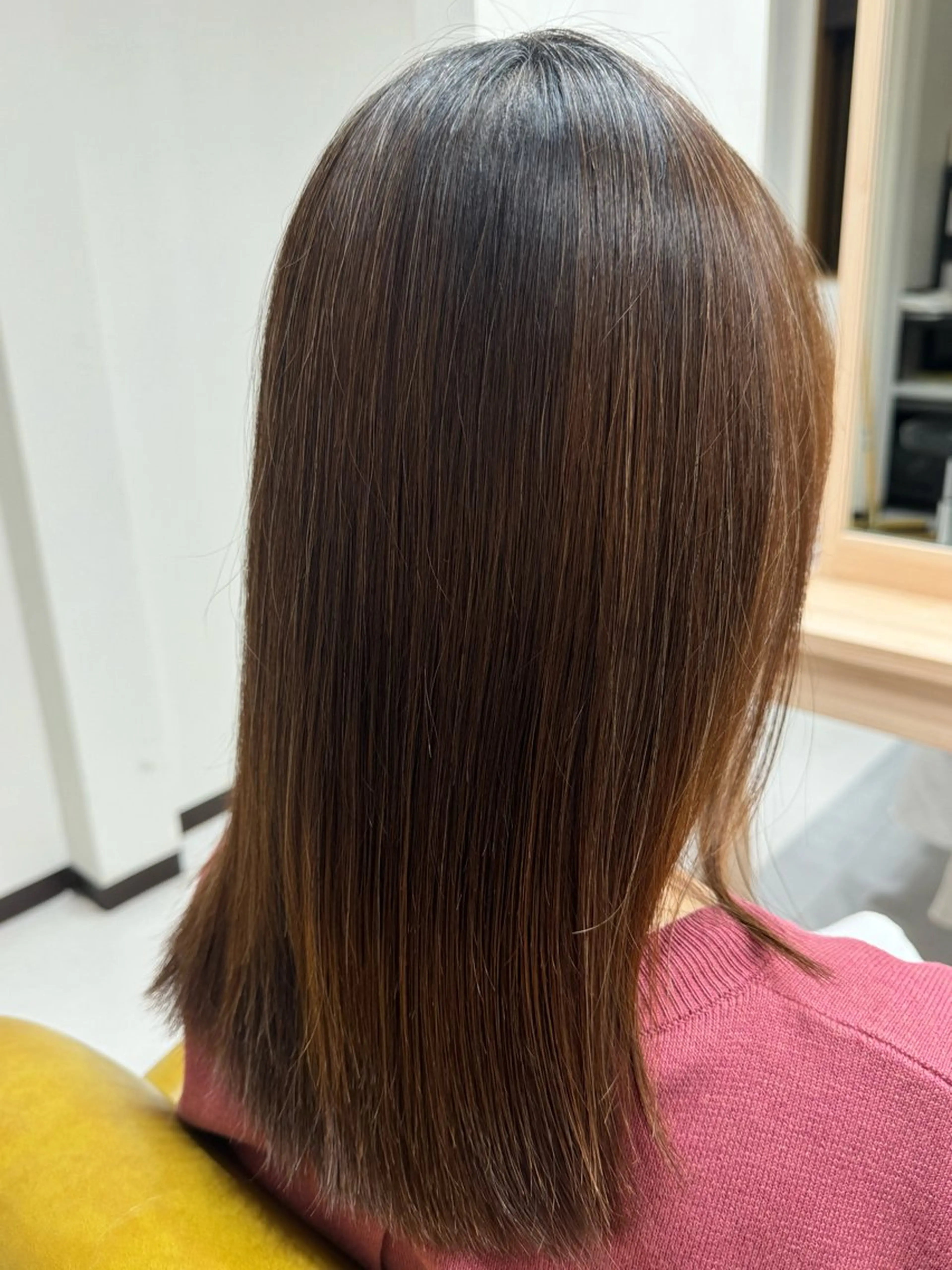 ミディアム 大内 カオリのヘアスタイル