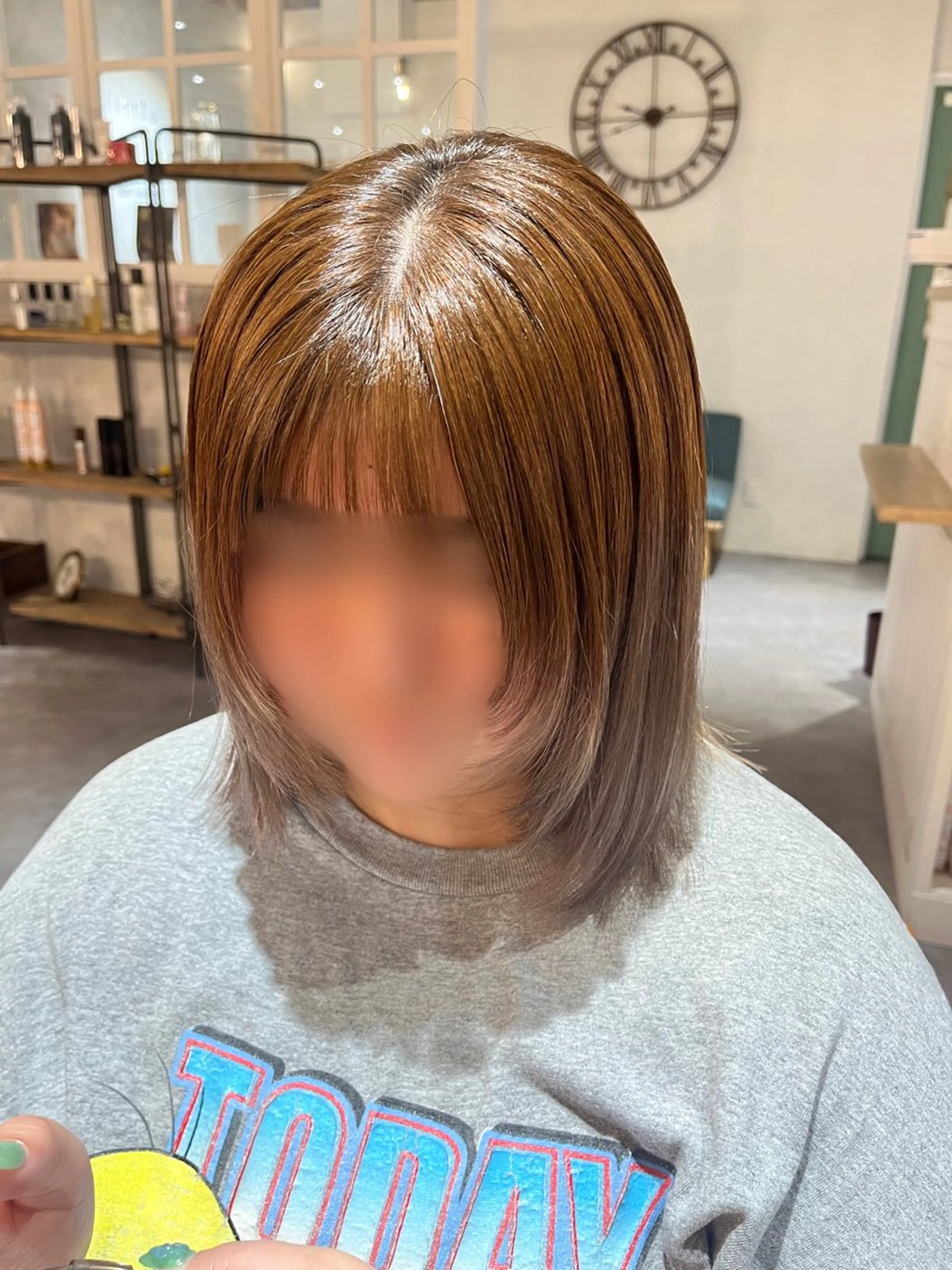 ミディアム カラー 顔まわりレイヤー 顔周りカット レイヤーカット ウルフカット little lulu 梅田所属・Saya/ショート/ ボブ/大阪/梅田のヘアスタイル