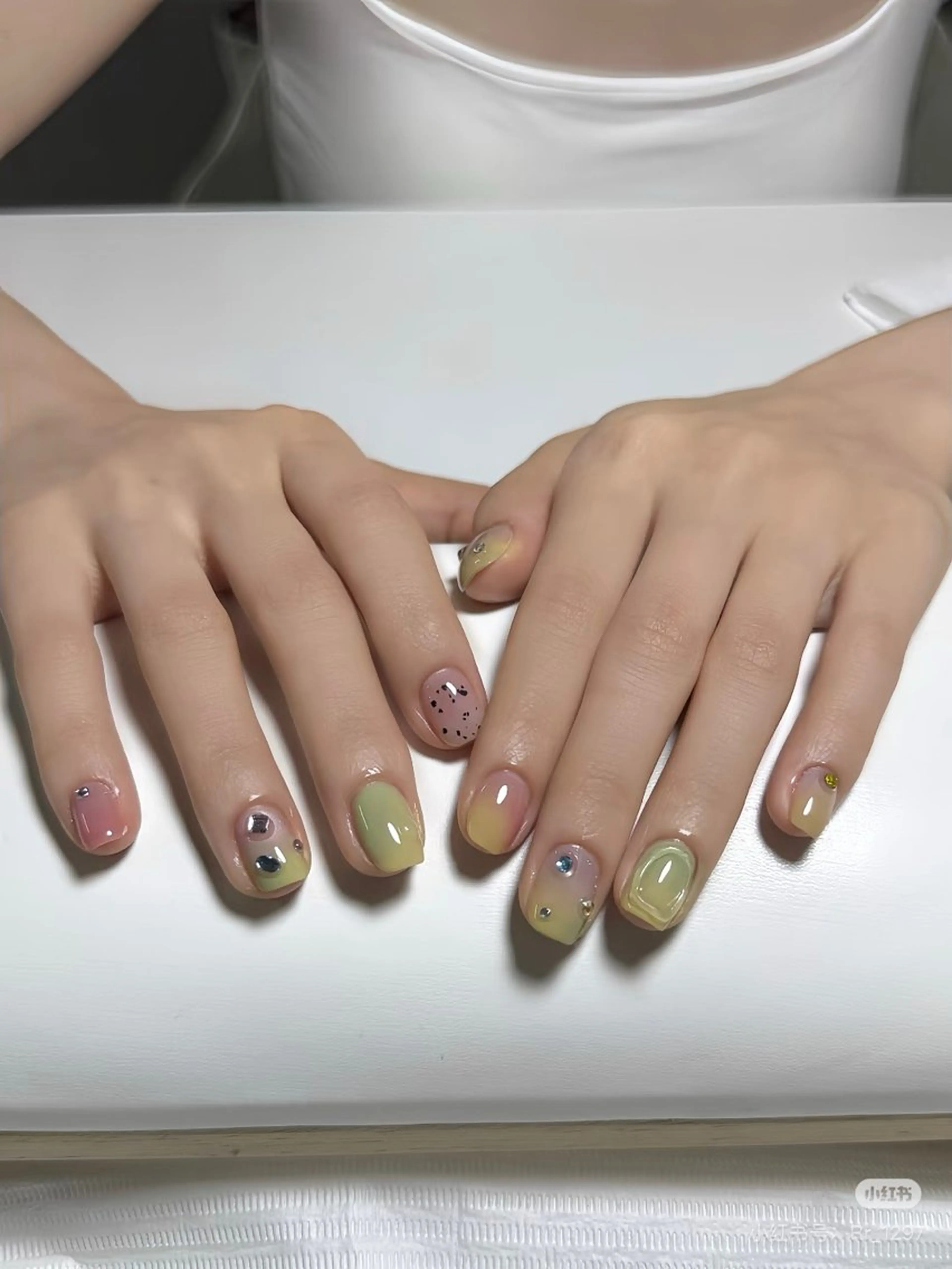 ネイル 高木 維麗絲のネイルデザイン