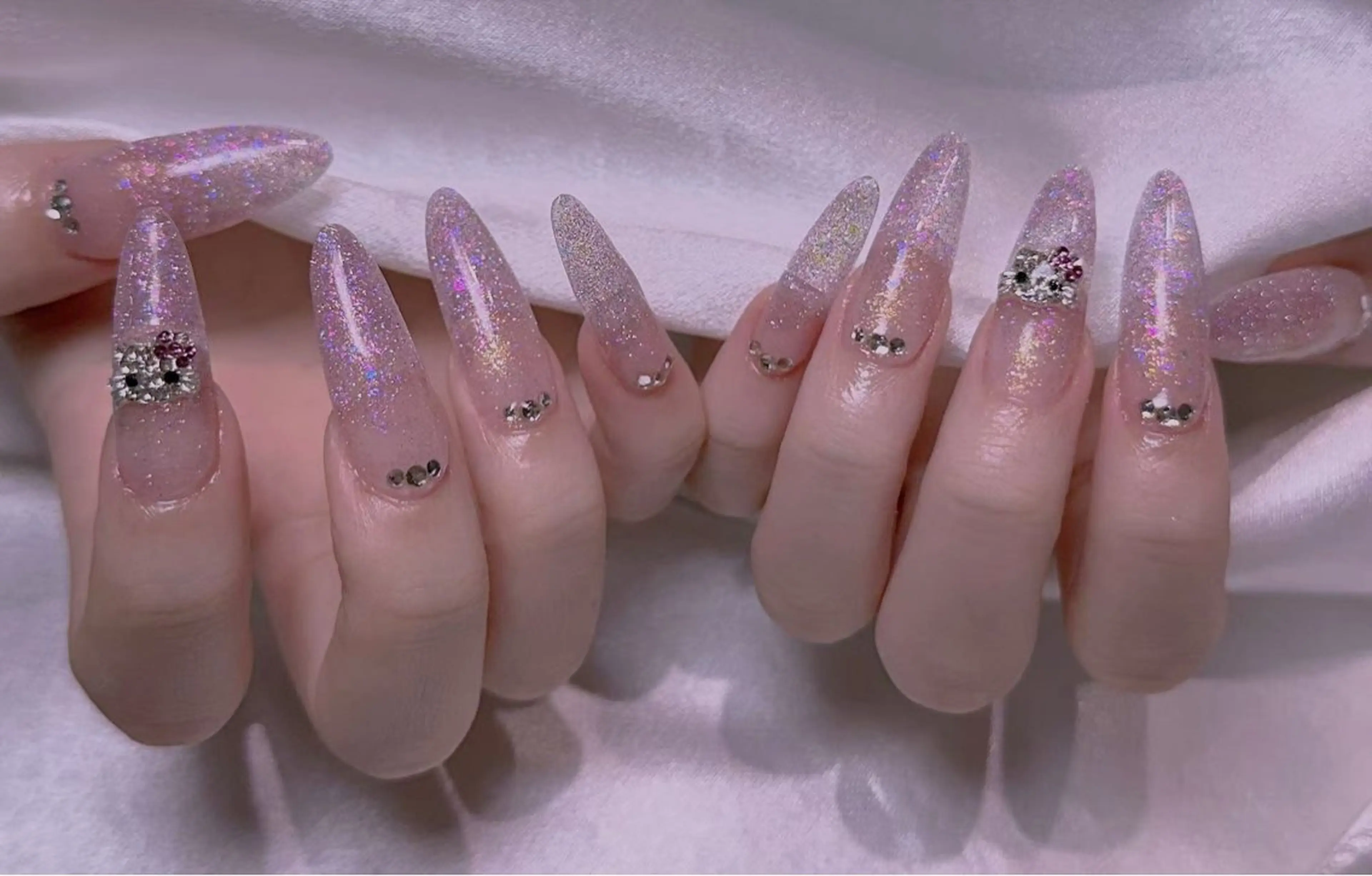 ネイル M2ネイルサロン【長さ出し&フィルイン導入店】所属・長さ出し専門店 RIRIのネイルデザイン