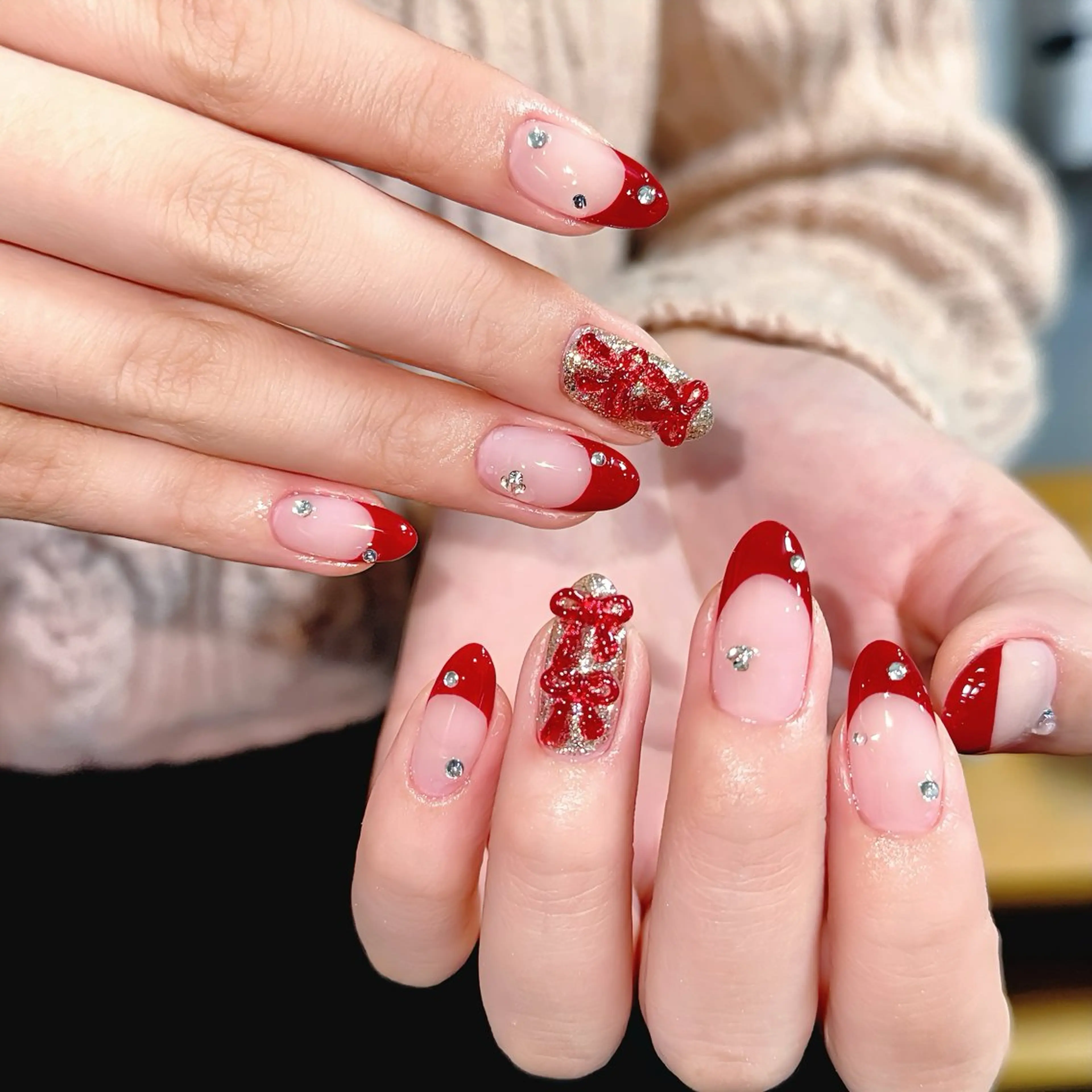 ネイル フレンチネイル ガーリー ハート マグネットネイル ワンホンネイル ハンドネイル 🫧OPELIA NAIL渋谷🫧のネイルデザイン