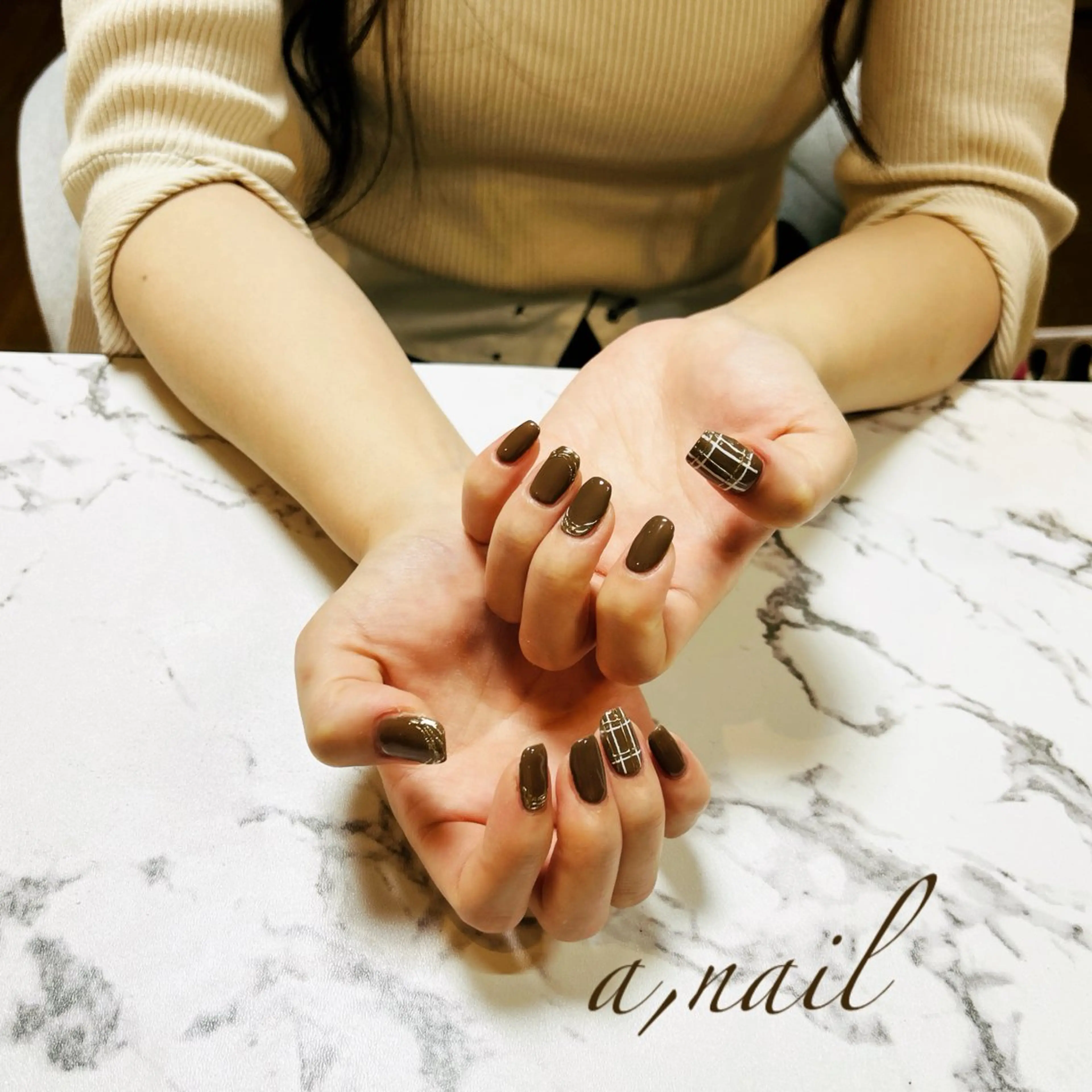 ネイル ミラーネイル オフィスネイル シンプルネイル 冬ネイル ハンドネイル ネイルサロン エーネイルのネイルデザイン