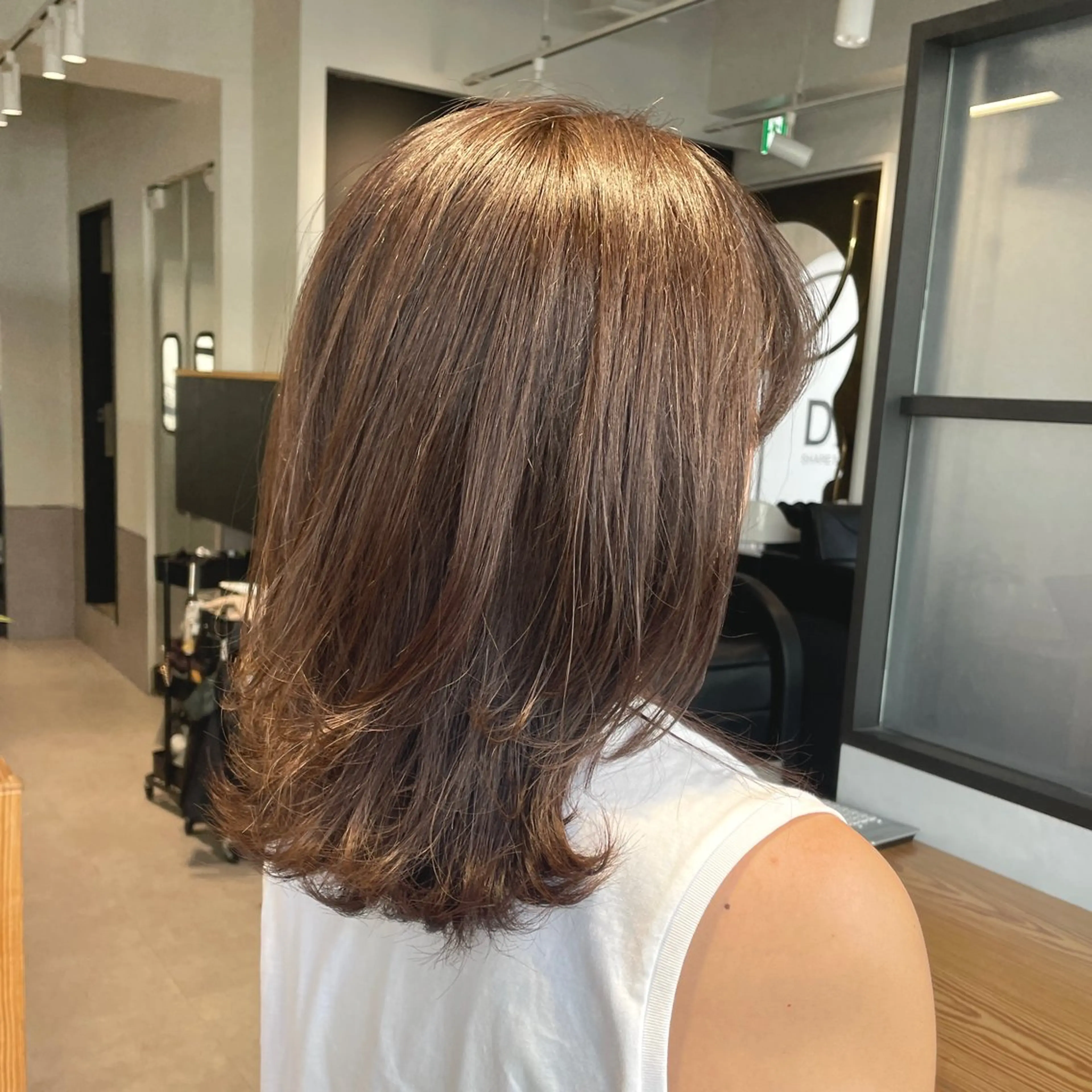 ミディアム カラー 透明感カラー ハイライトカラー ハイライト カット ヘアカラー DX SHARE SALON所属・matka白髪ぼかし 大人ヘア/KEIKOのヘアスタイル