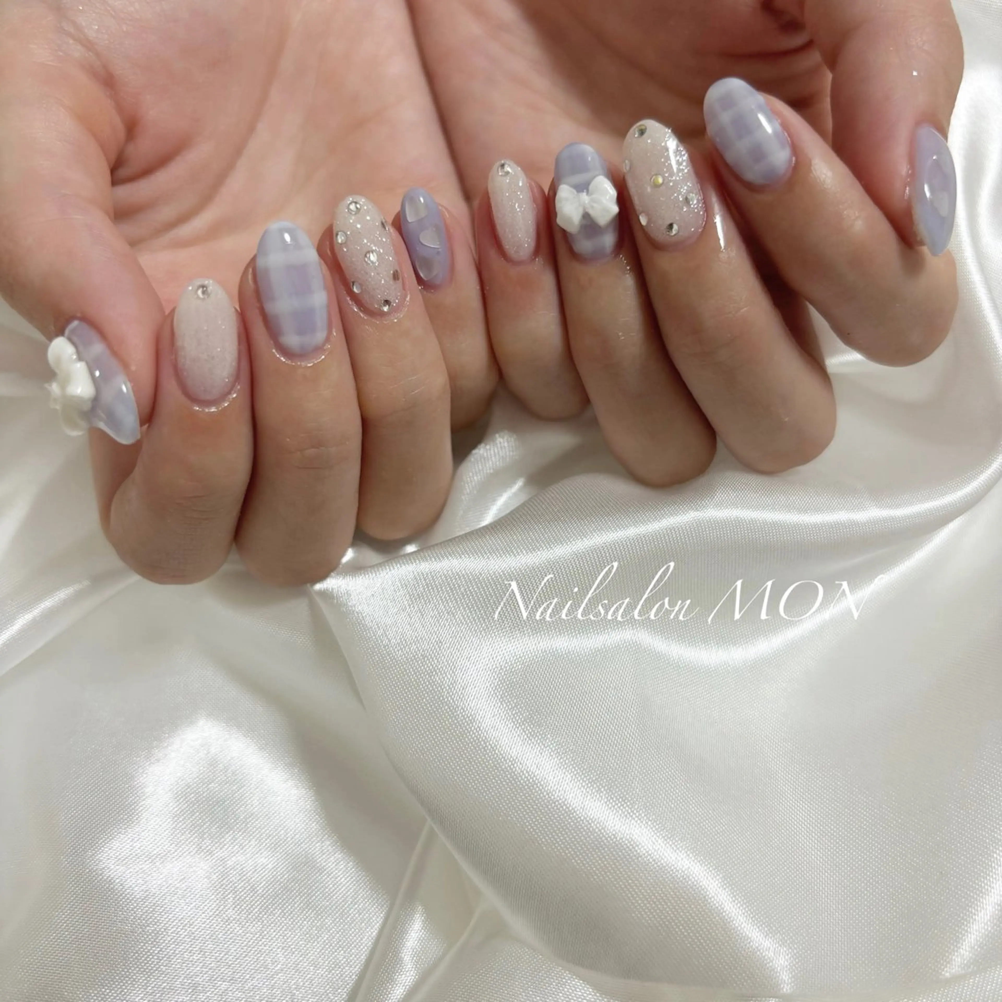 ネイル ストーンネイル ハンドネイル Nailsalon MONのネイルデザイン
