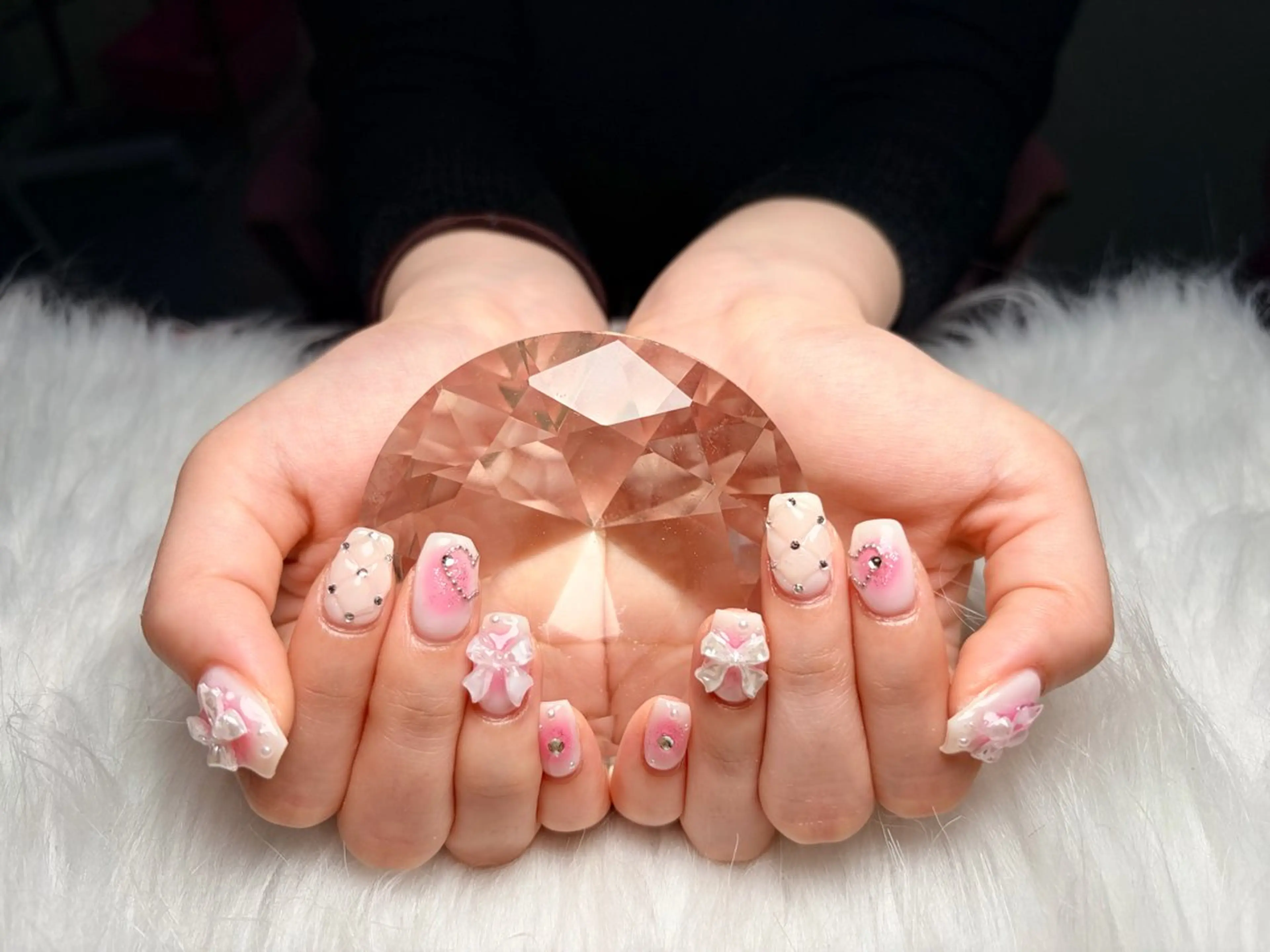 ネイル チークネイル T&B ネイルサロン かなみのネイルデザイン