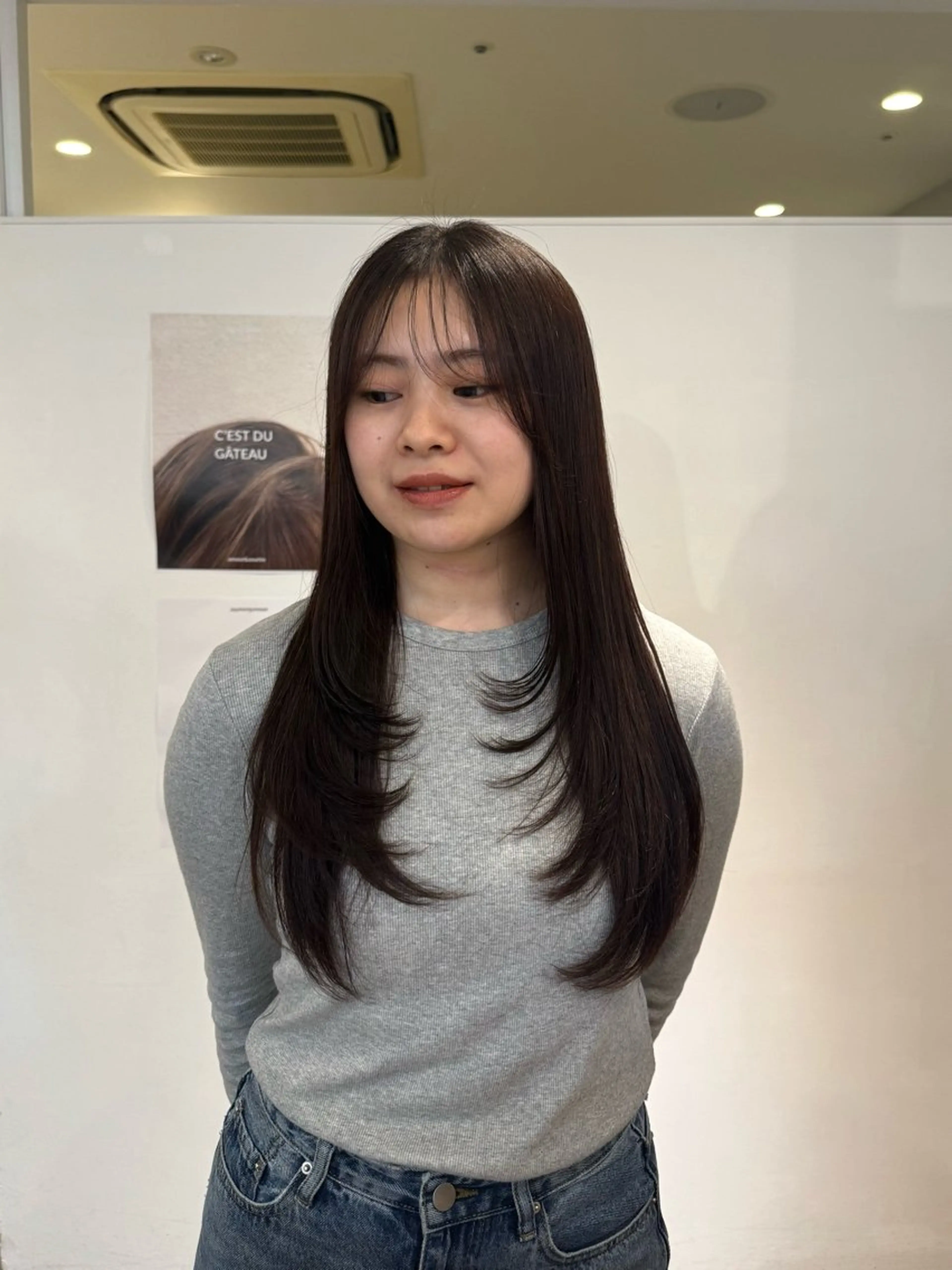 ロング 顔まわりレイヤー 顔周りカット レイヤーカット H 梅田所属・藤本 泰 / カットモデル様募集中のヘアスタイル