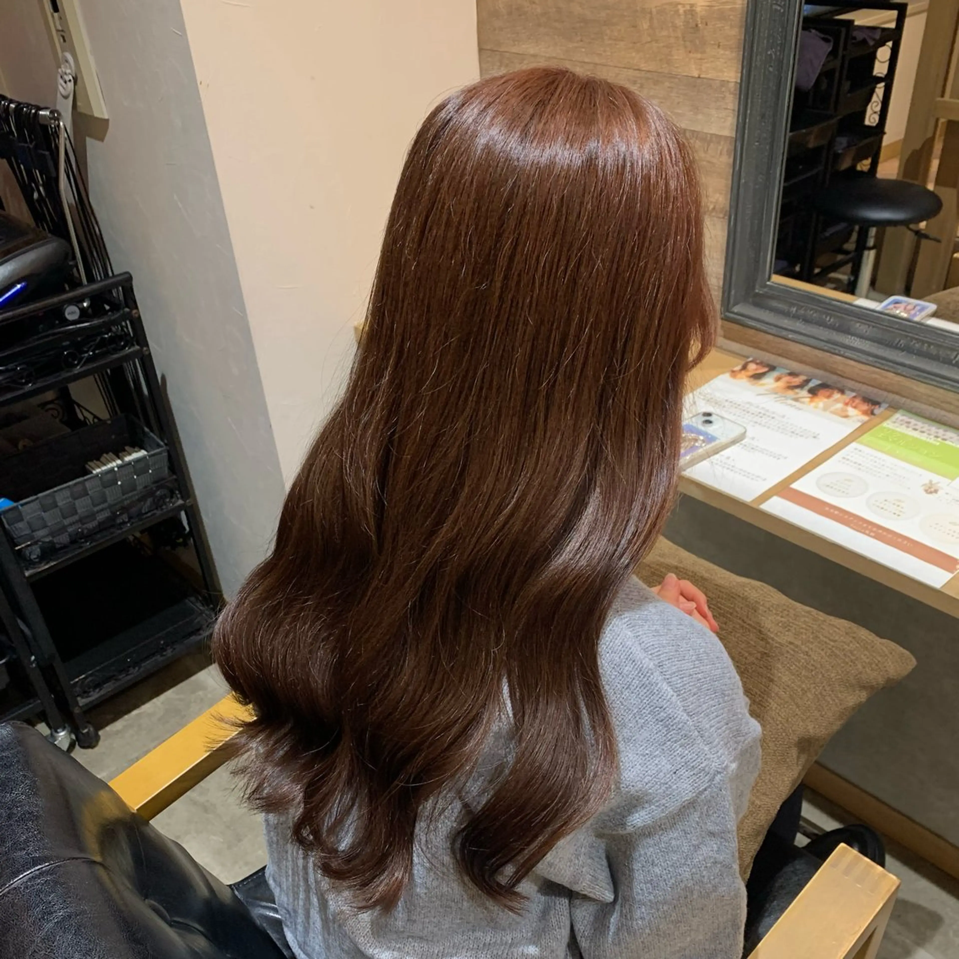 ロング カラー ブラウンカラー ピンクカラー ピンクブラウン 佐藤 杏奈のヘアスタイル