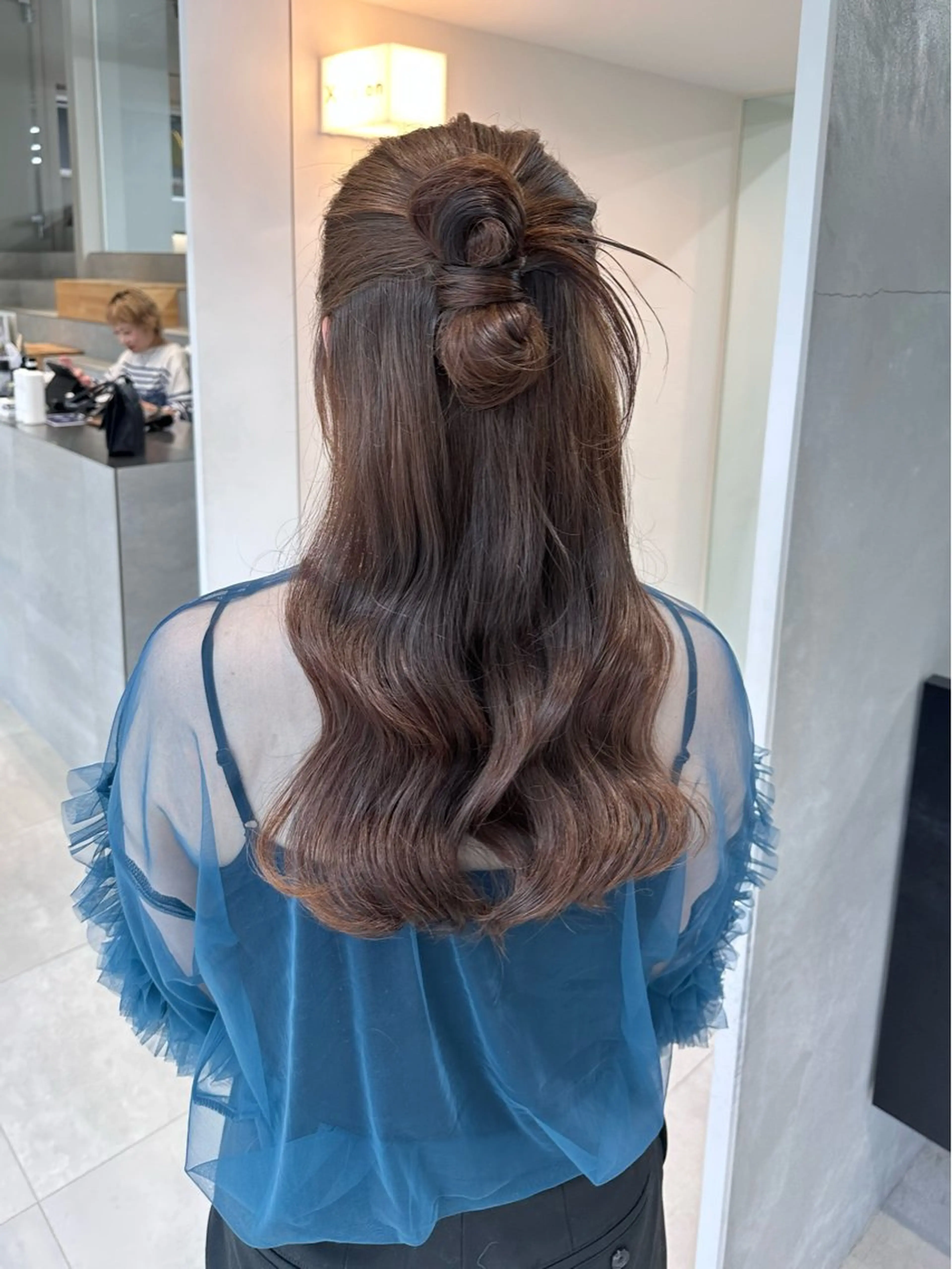 ロング ヘアアレンジ ハーフアップ ヘアセット 染谷 遥花のヘアスタイル