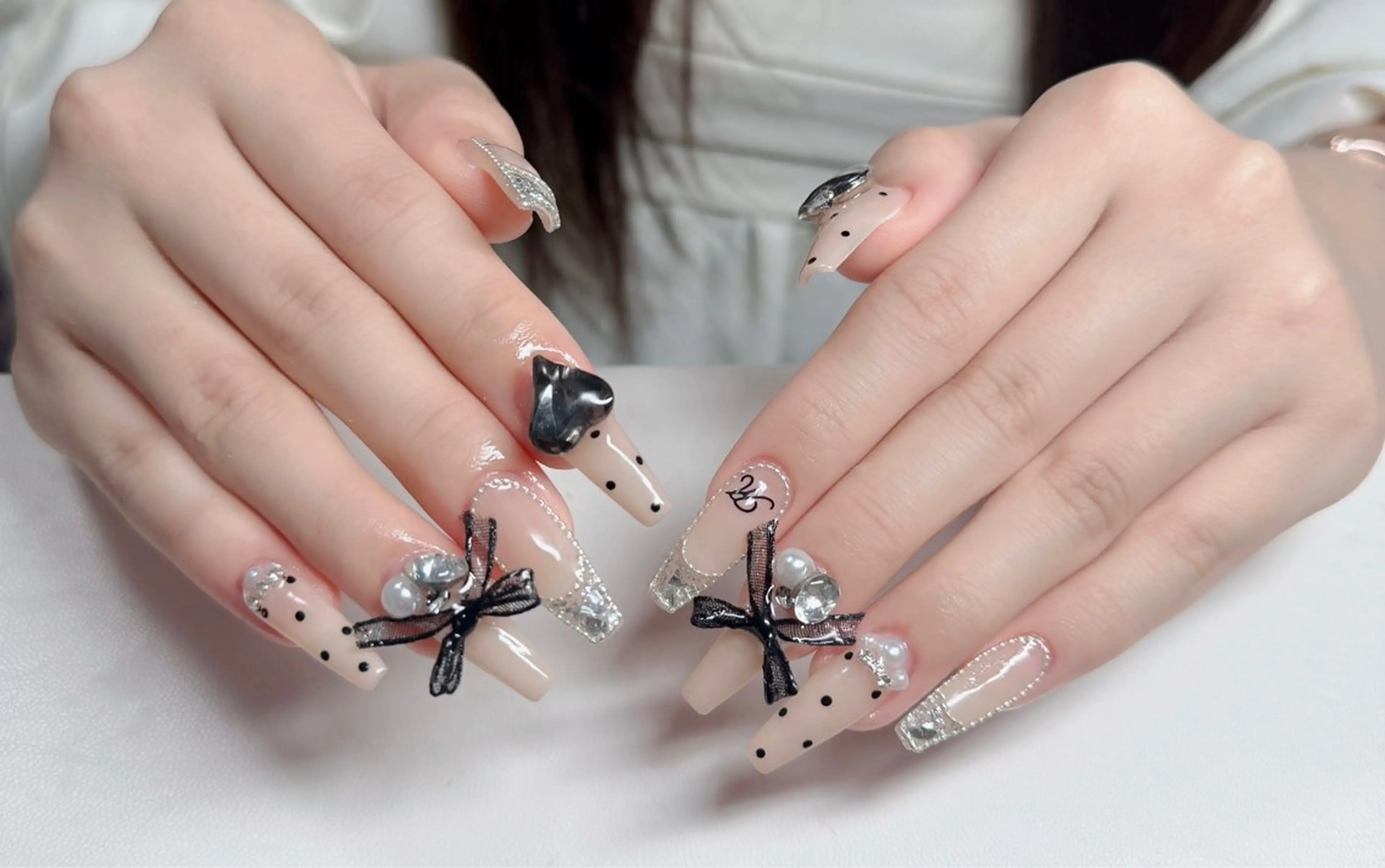 ネイル アートネイル フレンチネイル ジェルネイル 韓国ネイル マグネットネイル Lenie Nail Salonのネイルデザイン