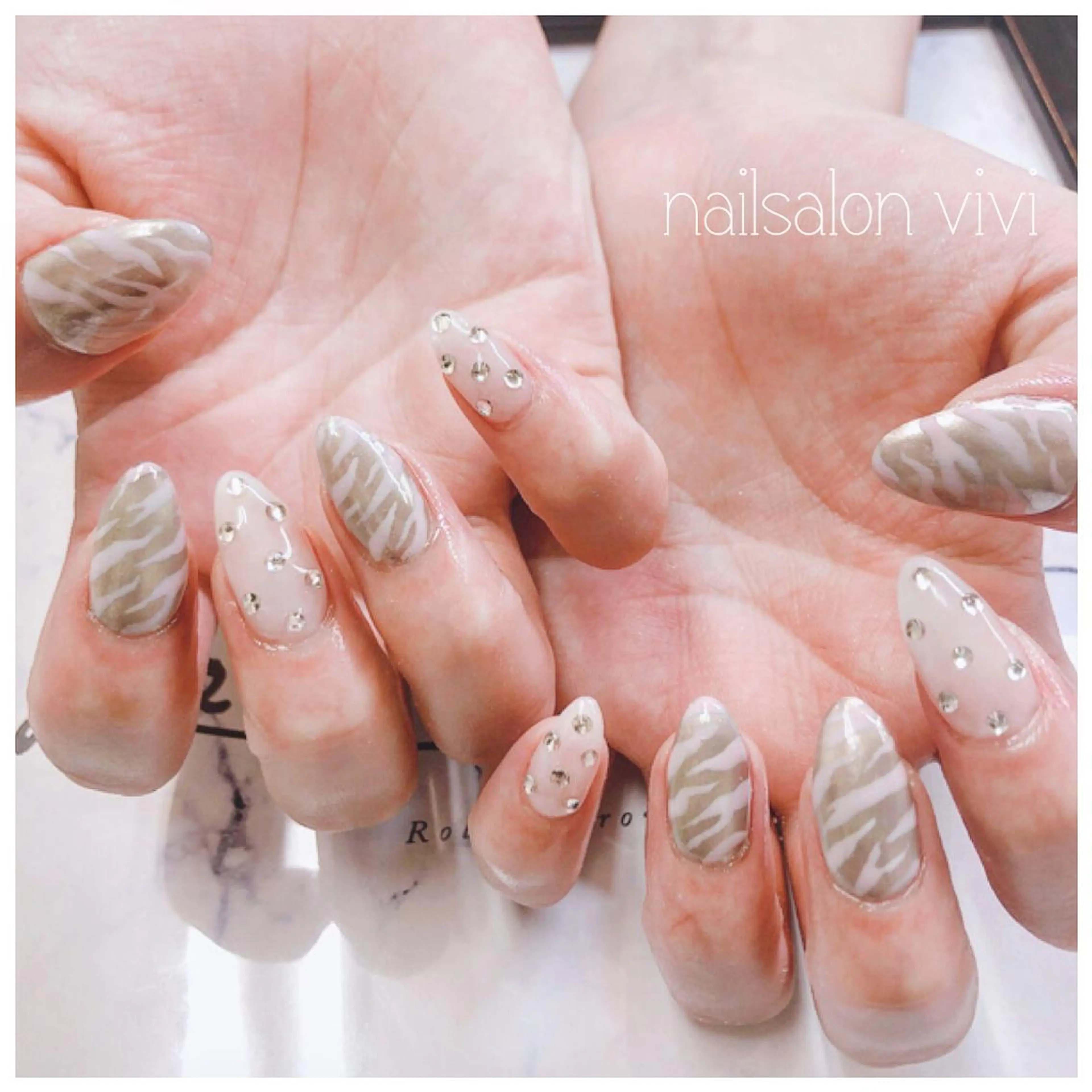 ネイル ＶＩＶＩ nailsalonのネイルデザイン