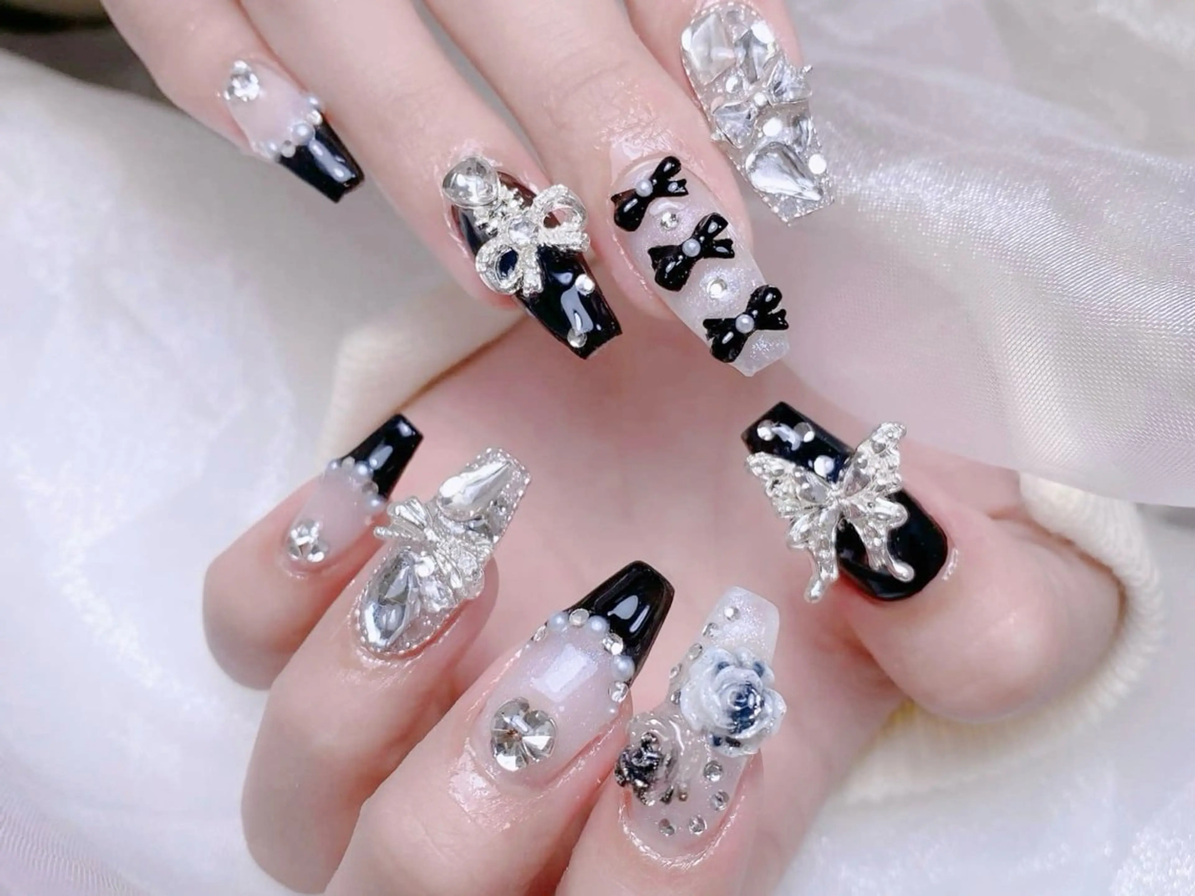 ネイル 成人式 ジェルネイル ロングネイル マグネットネイル 大理石ネイル(マーブル) ハンドネイル MoMoA Nail ネイル長さ出し専門店のネイルデザイン