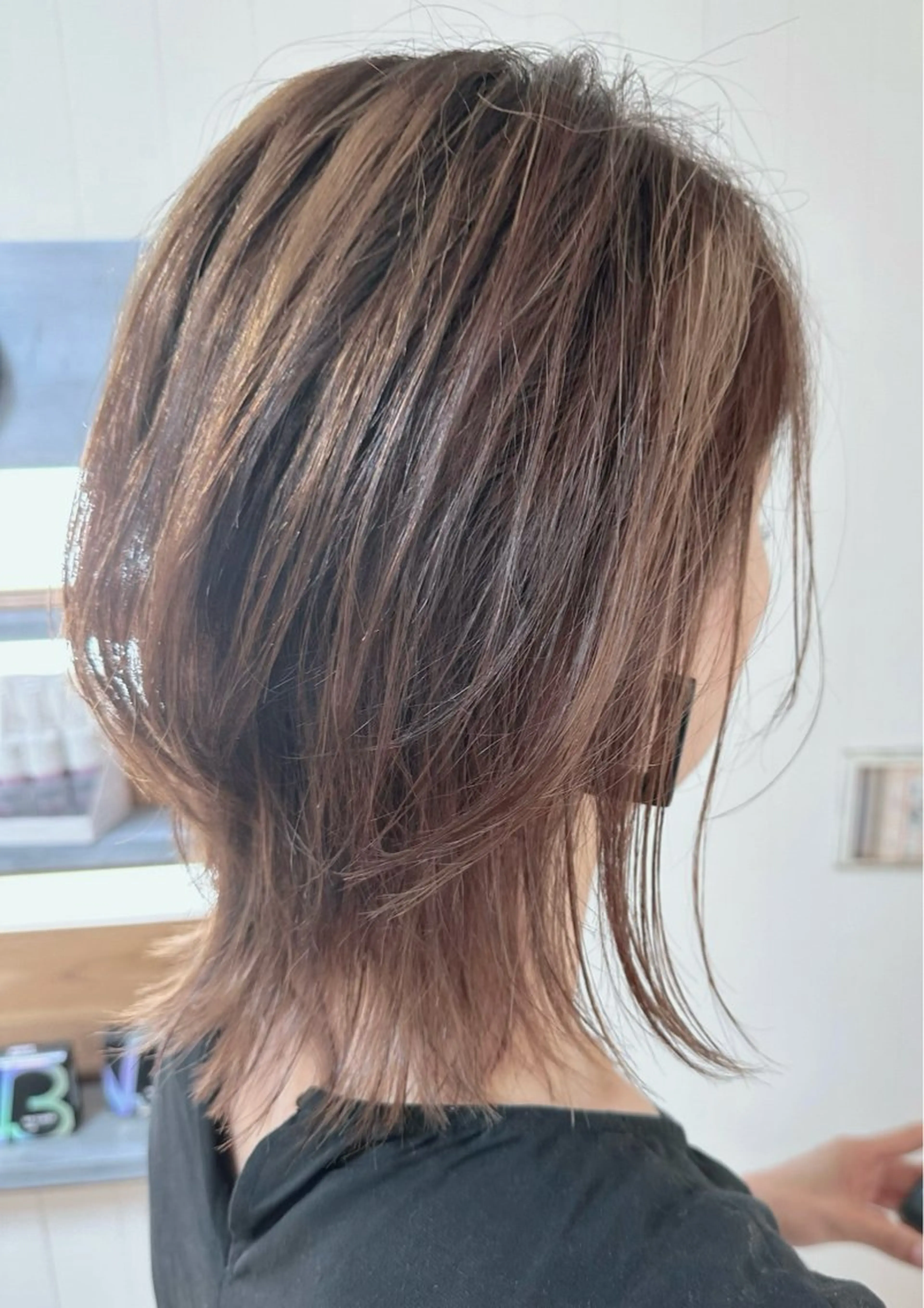 ミディアム カラー ミディアムレイヤー グレージュ レイヤーカット Pono所属・Pono ーポノーのヘアスタイル