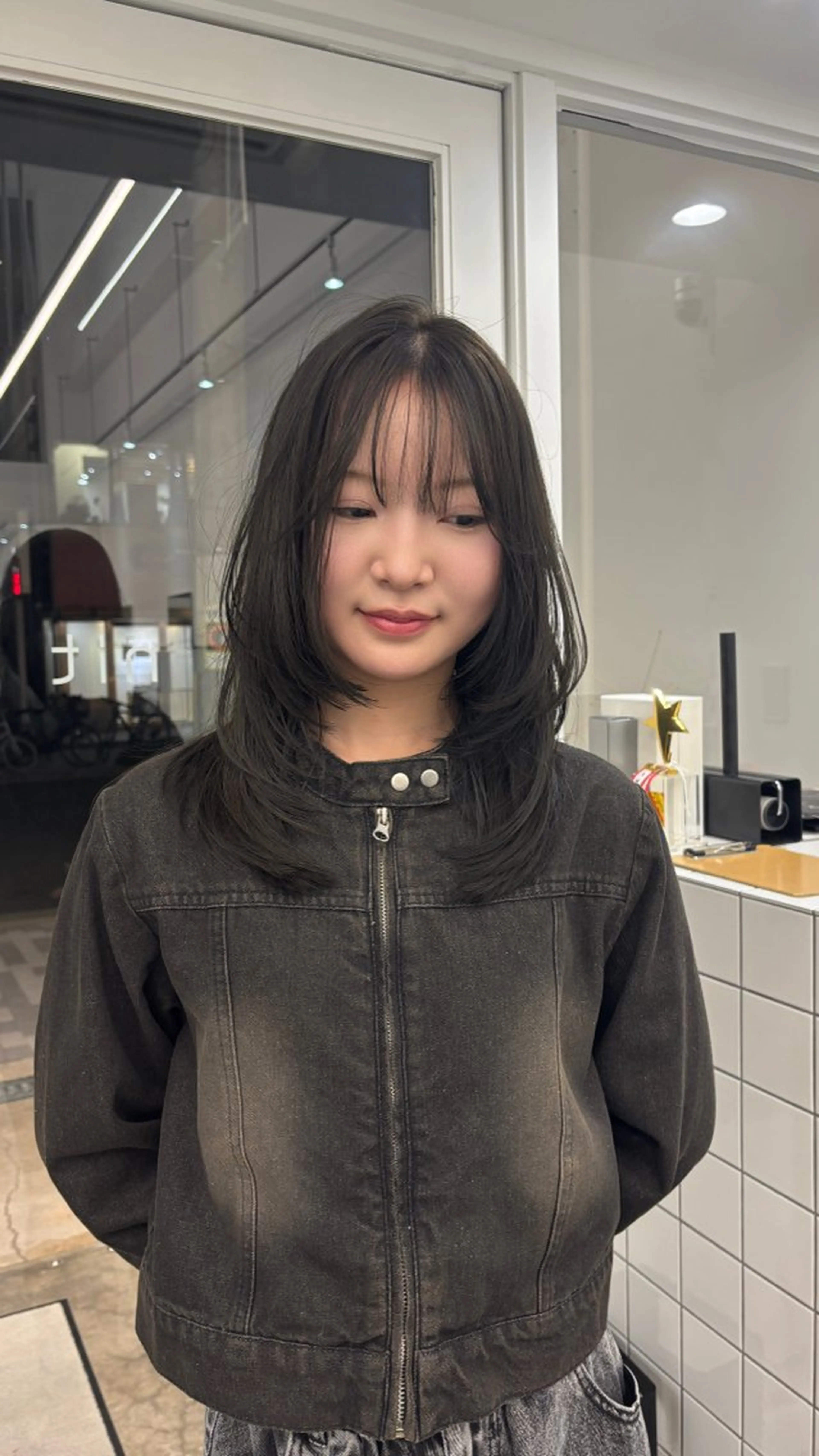 セミロング AHNKISM所属・トレンド🌷 ボブ　パーマ🩰のヘアスタイル