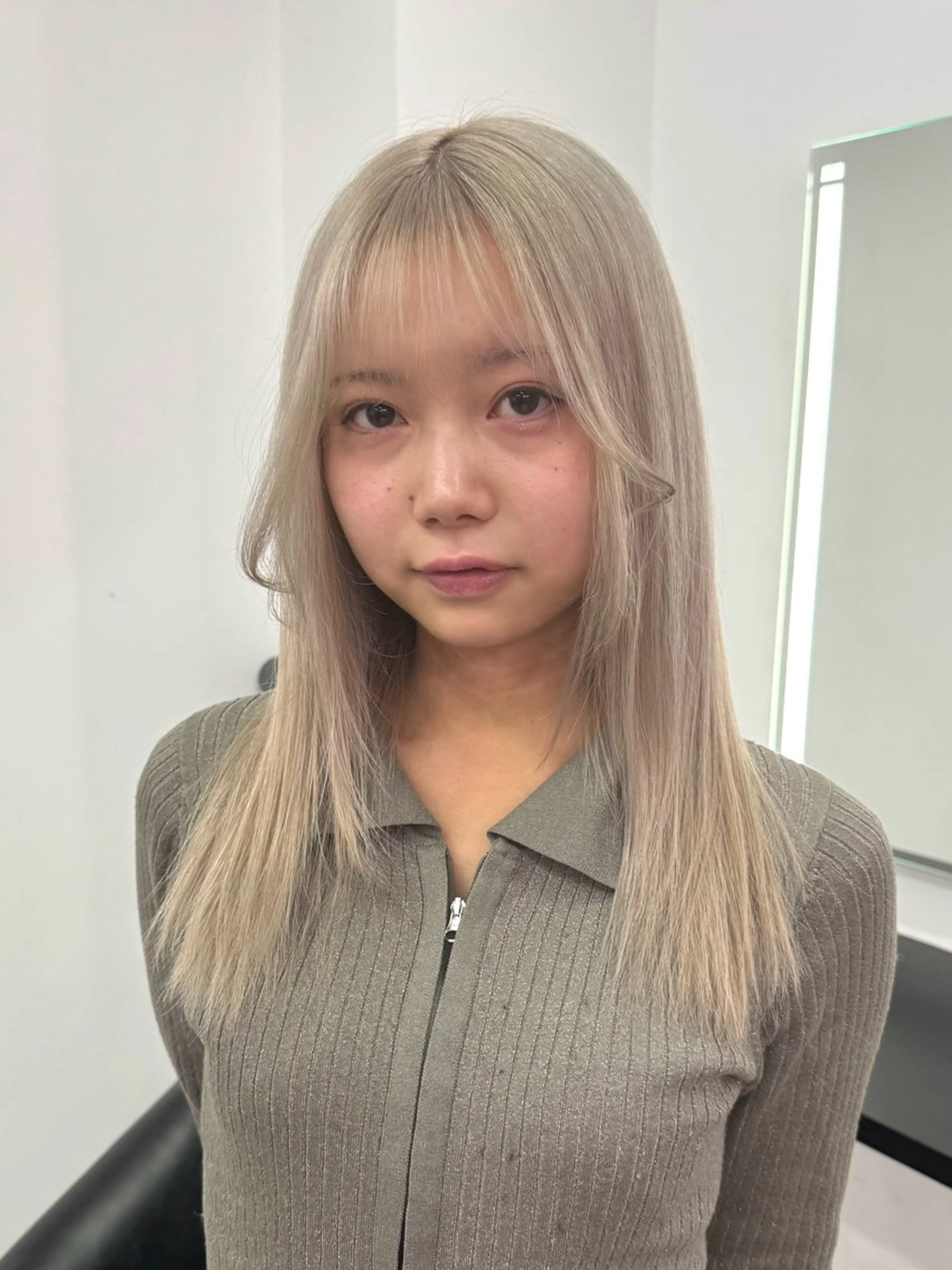 セミロング カラー ブリーチ ダブルカラー トリートメント EGO池袋所属・池袋/カラー/ shuのヘアスタイル