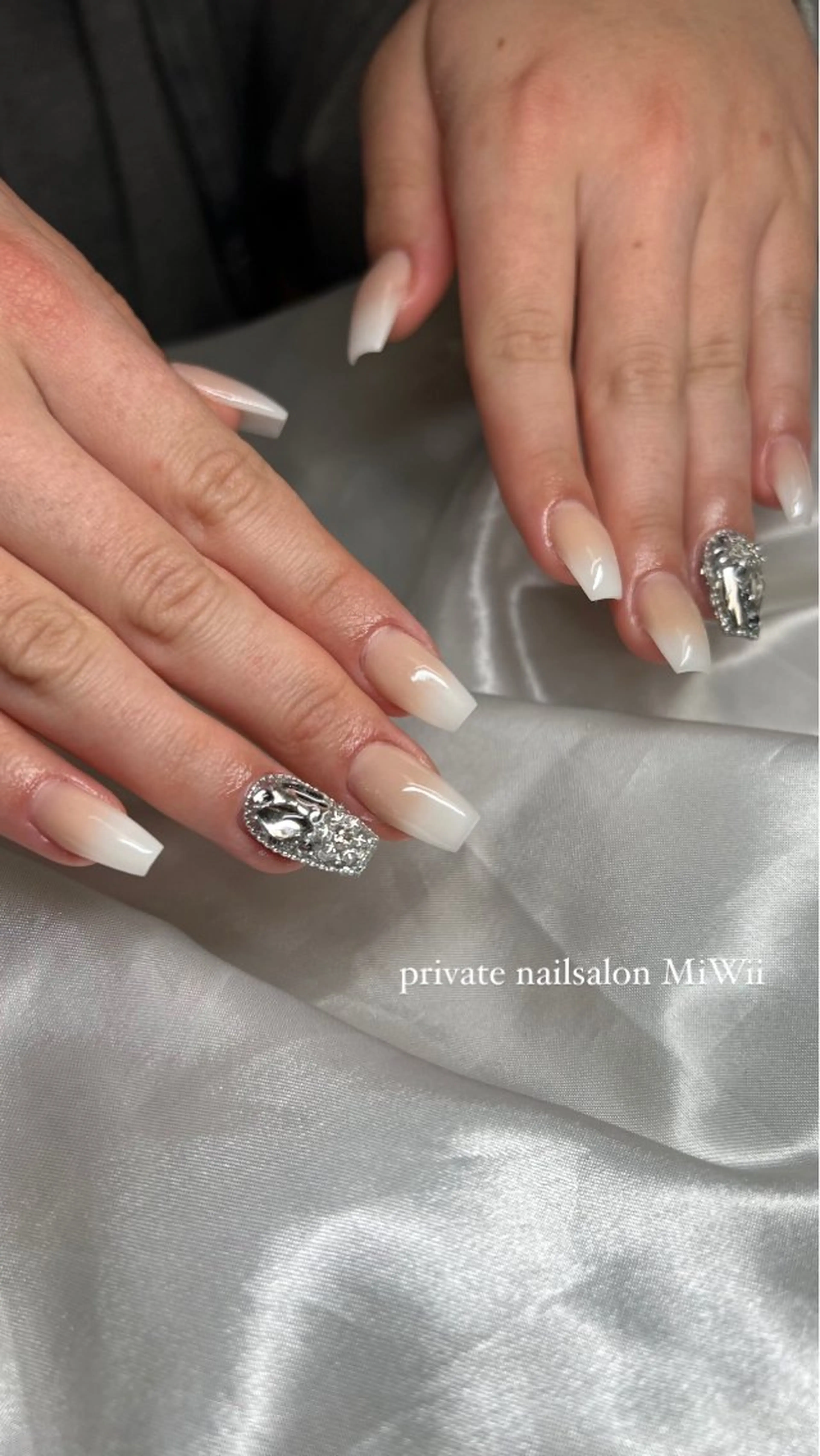 ネイル 𝐧𝐚𝐢𝐥 𝐌𝐢𝐖𝐢𝐢のネイルデザイン