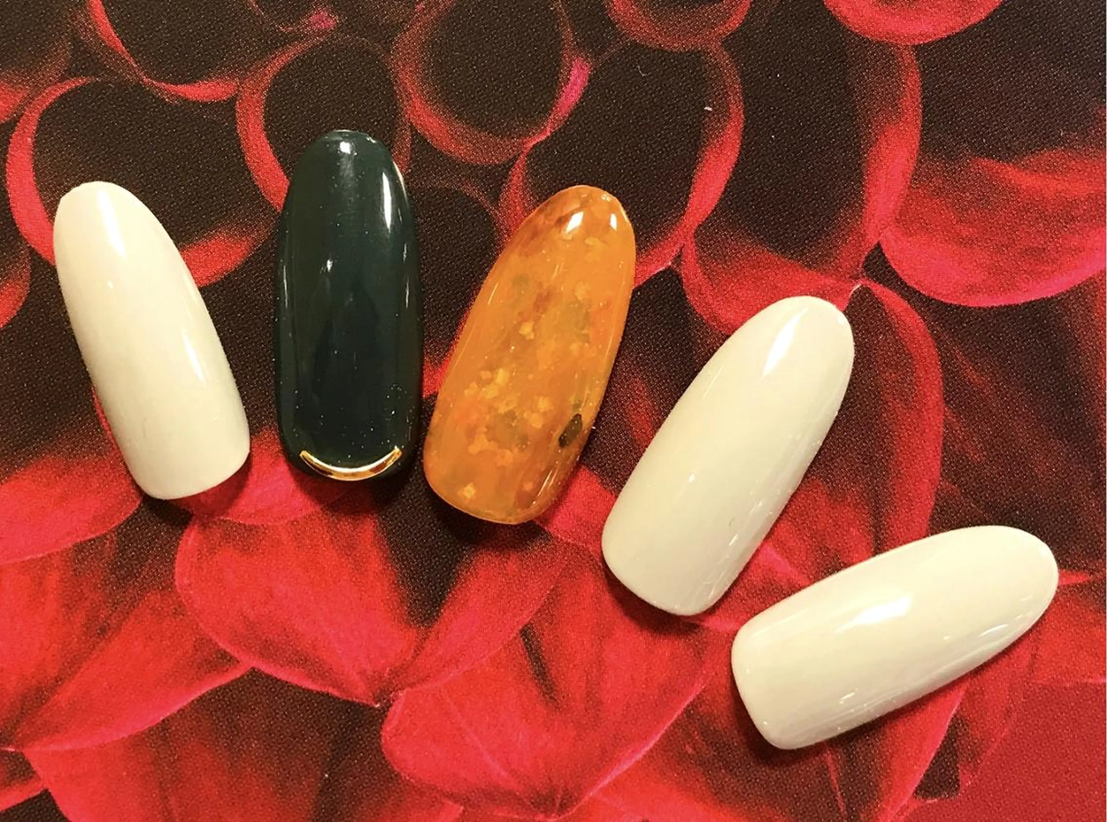 ネイル ネイルテリア ココのネイルデザイン