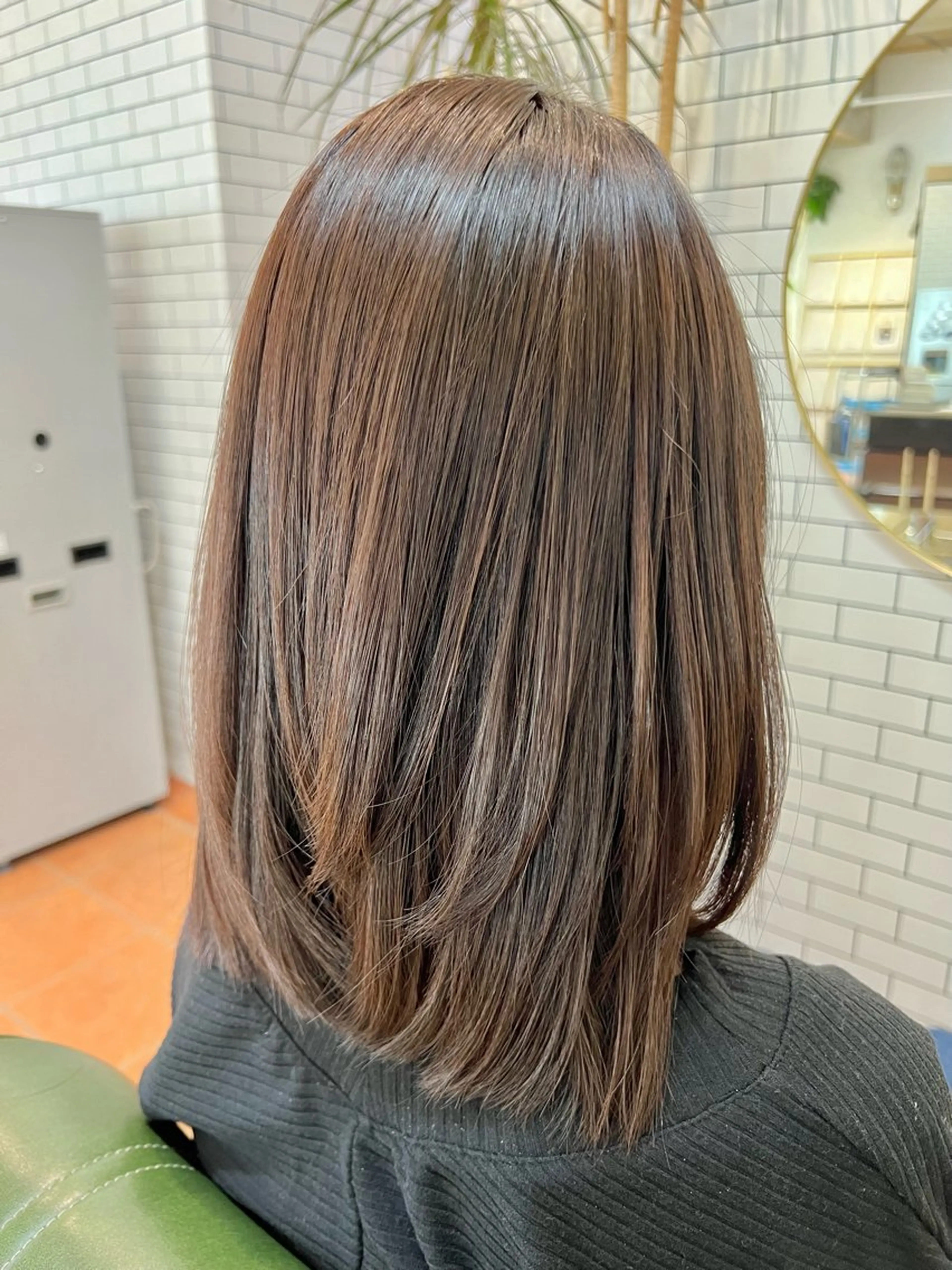 ミディアム カラー カット ヘアカラー トリートメント 石井 佑樹のヘアスタイル