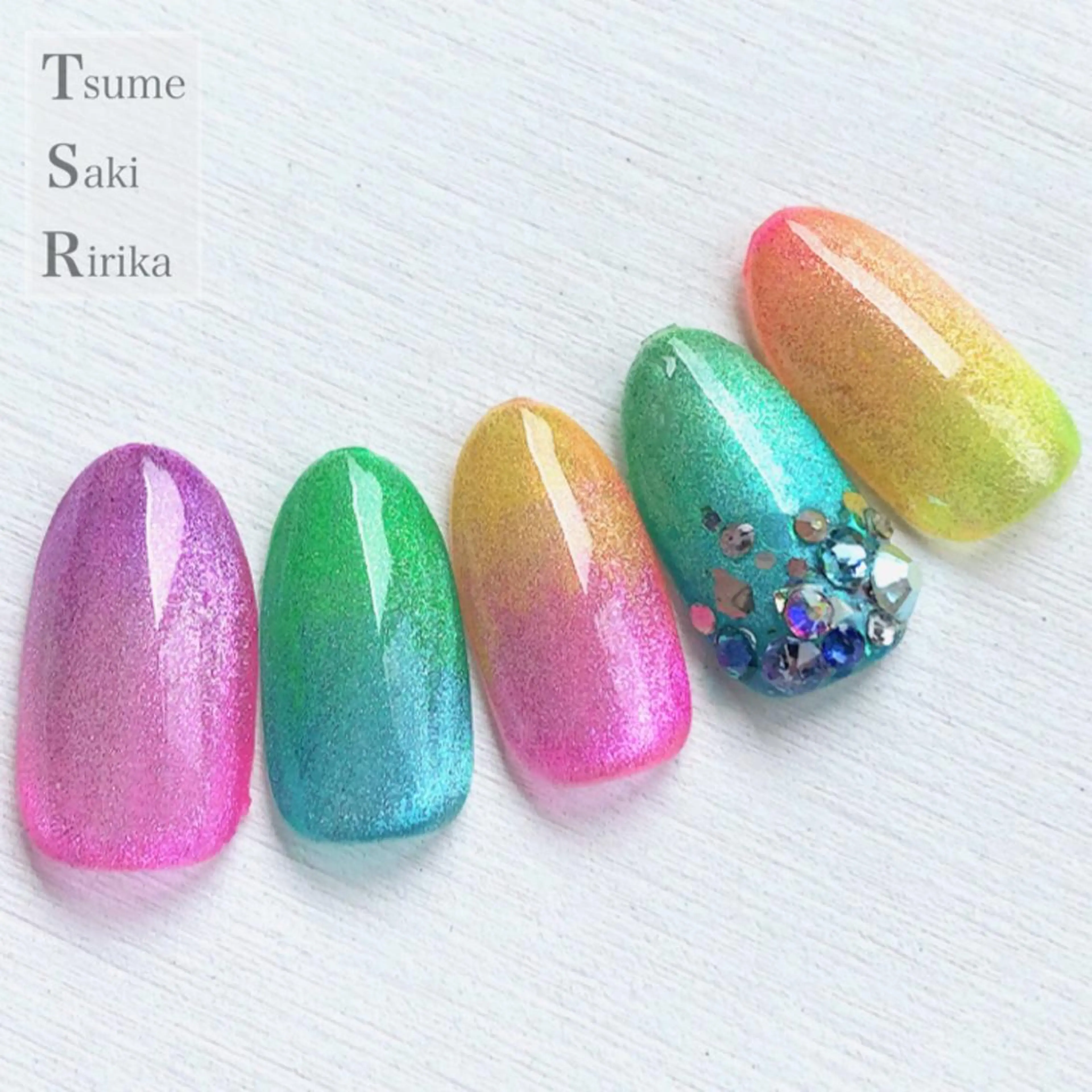 ネイル 爪咲 りり花のネイルデザイン