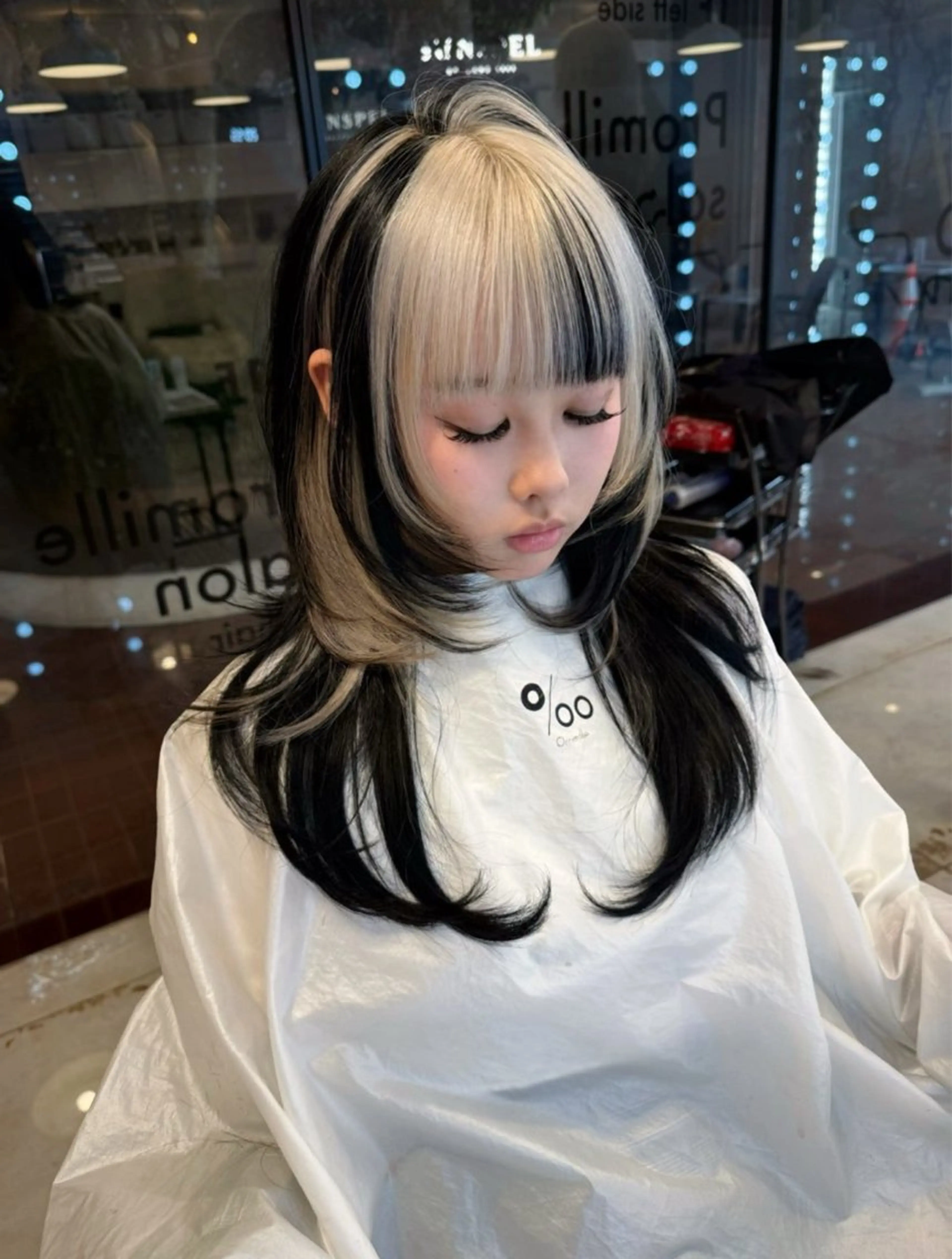 ロング カラー ブリーチ カット ヘアカラー トリートメント ヘッドスパ ヘアセット HARUNA/原宿/ デザイン/カットのヘアスタイル