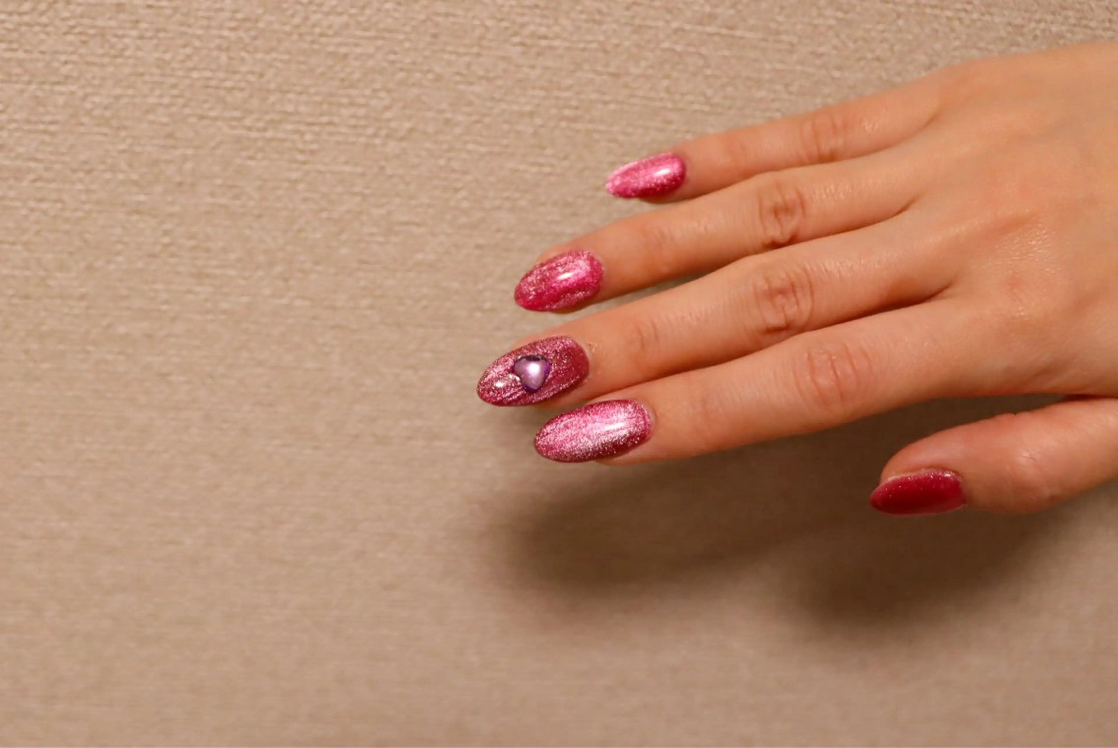 ネイル Earth Total Beauty Salon所属・アース　トータル ビューティサロンのネイルデザイン