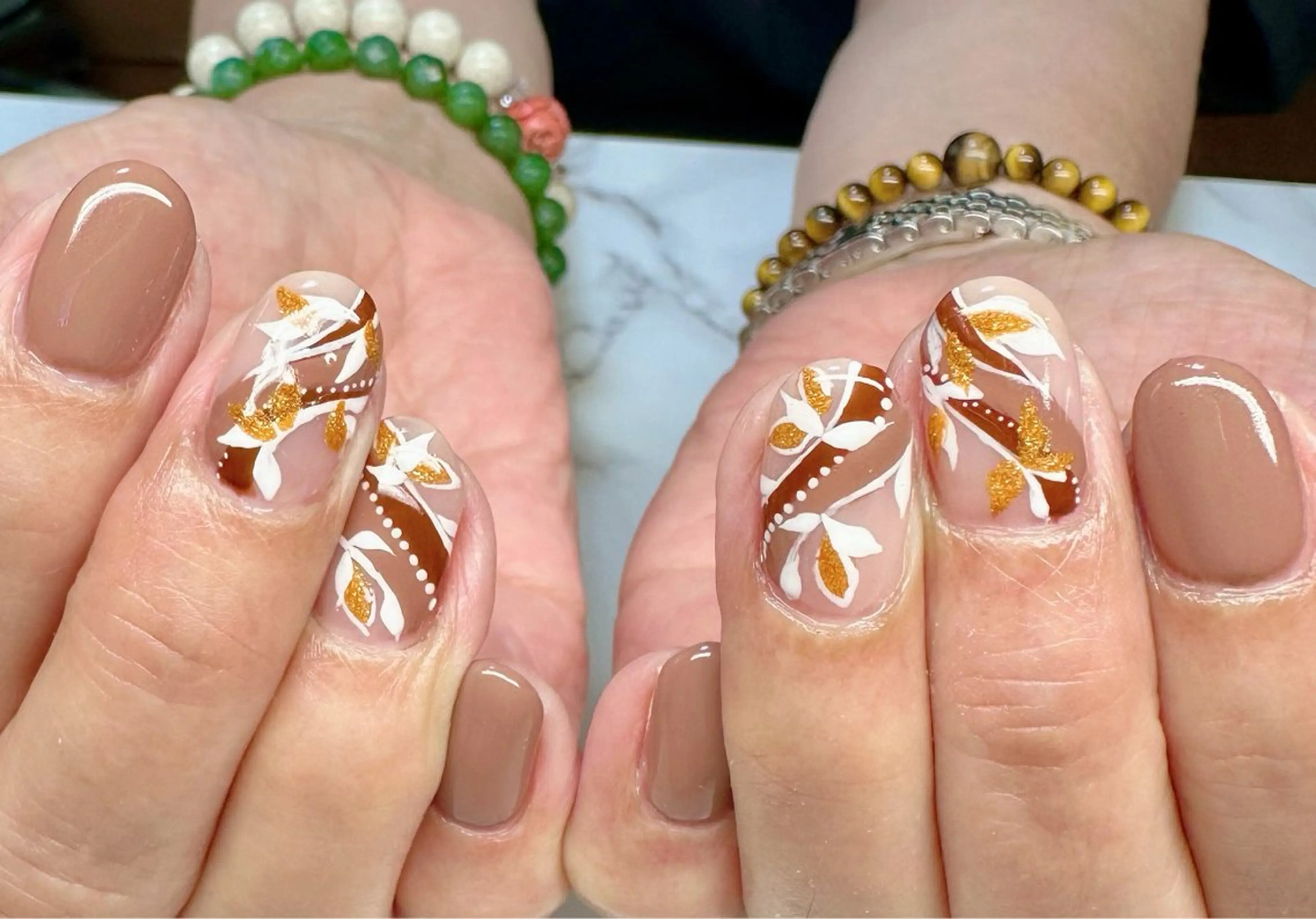 ネイル アニマル柄 チークネイル フレンチネイル ハロウィン キラキラネイル M.N_ nailのネイルデザイン