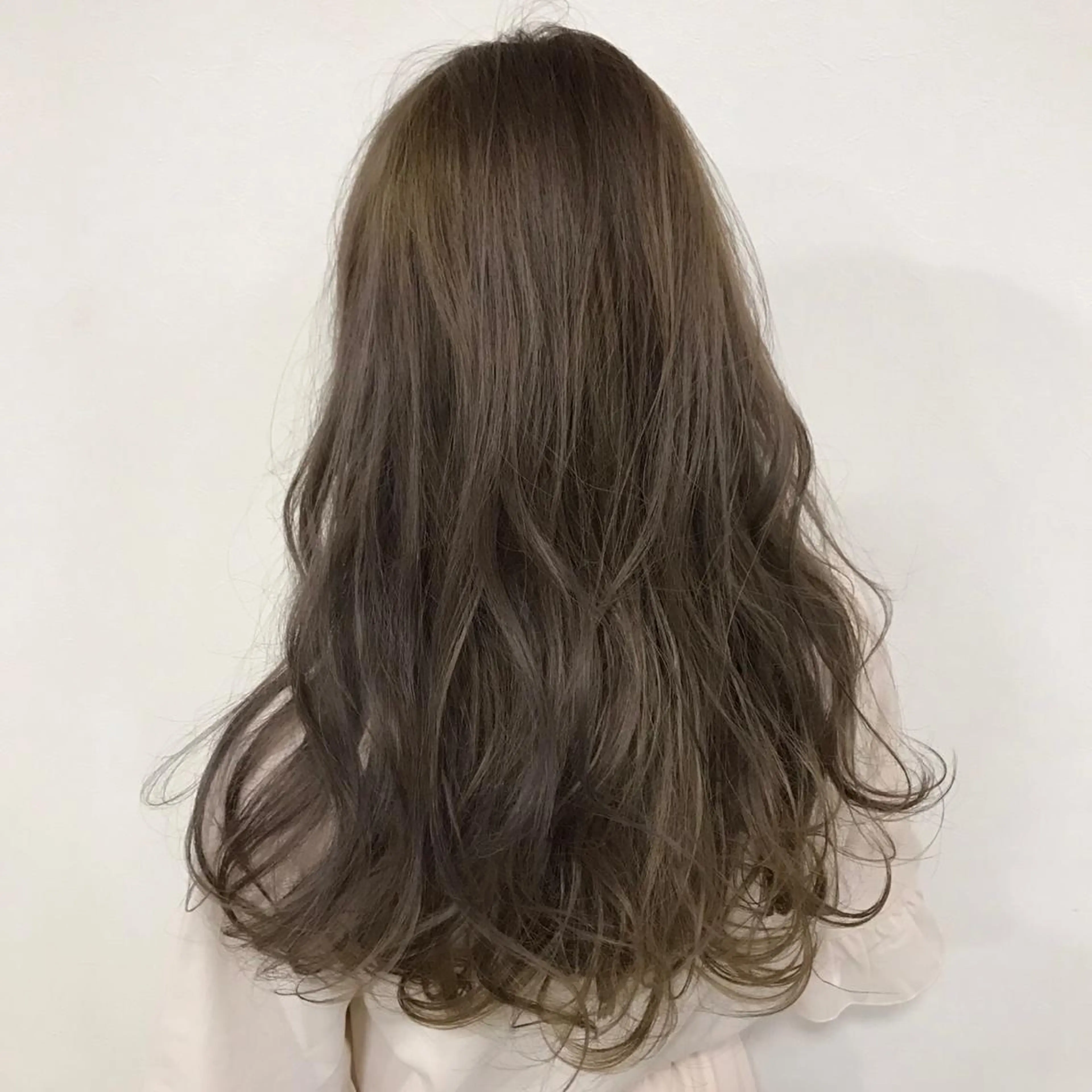 ロング BIANCA isesaki 小暮のヘアスタイル