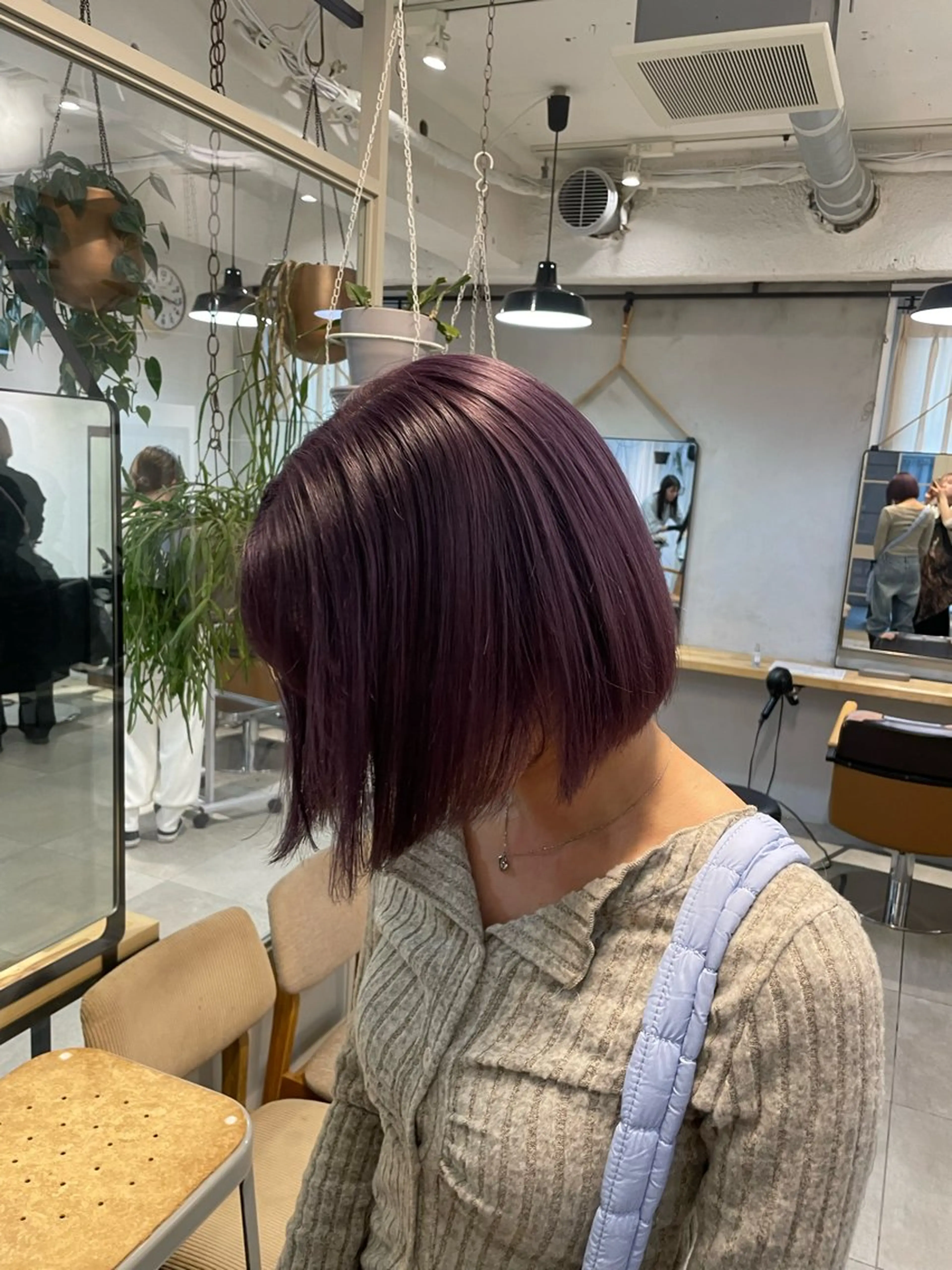 ショート カラー カット ヘアカラー ミルクティー× グレージュMOMOのヘアスタイル