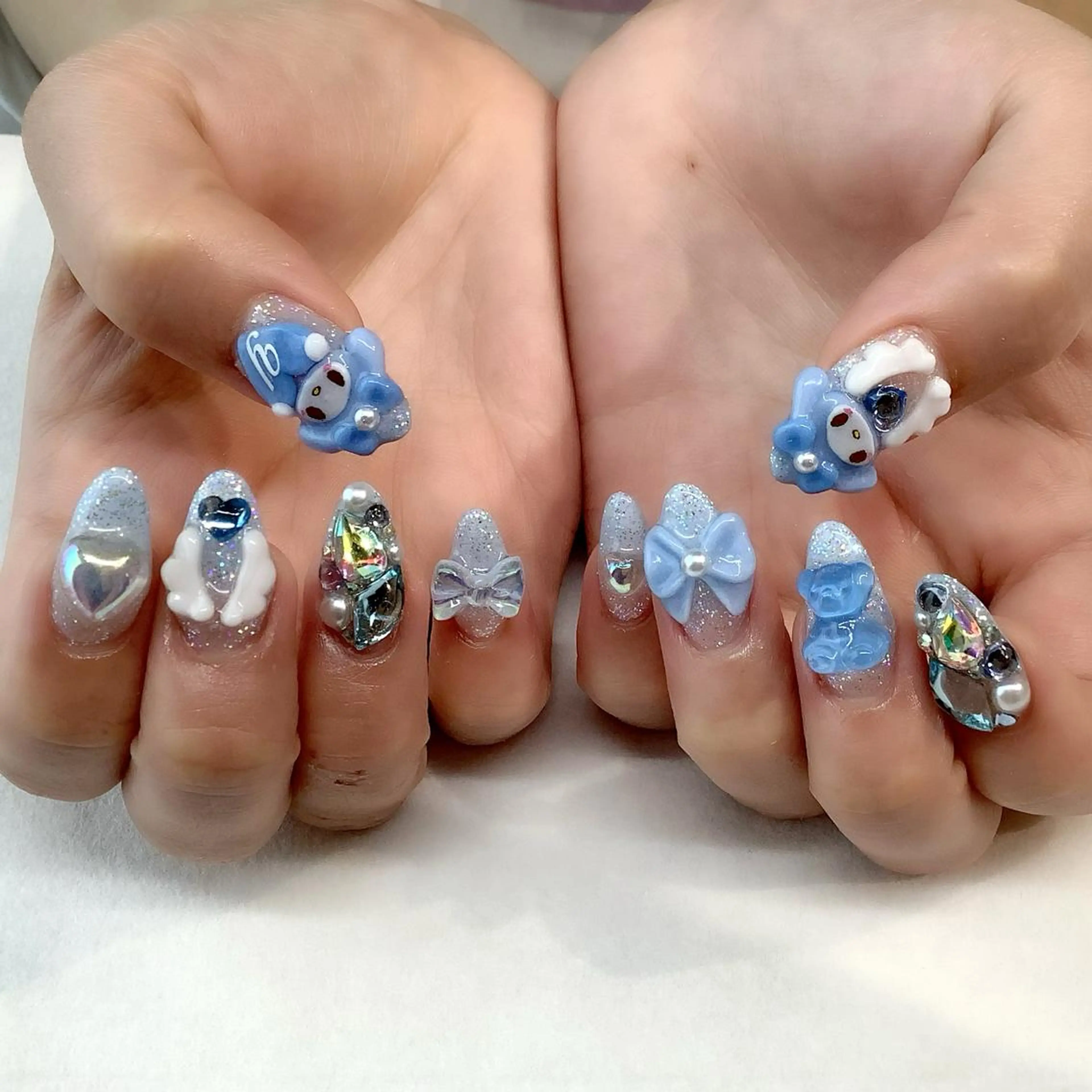 ネイル ハンドネイル 💎🐰 saki. m 🐰💎のネイルデザイン