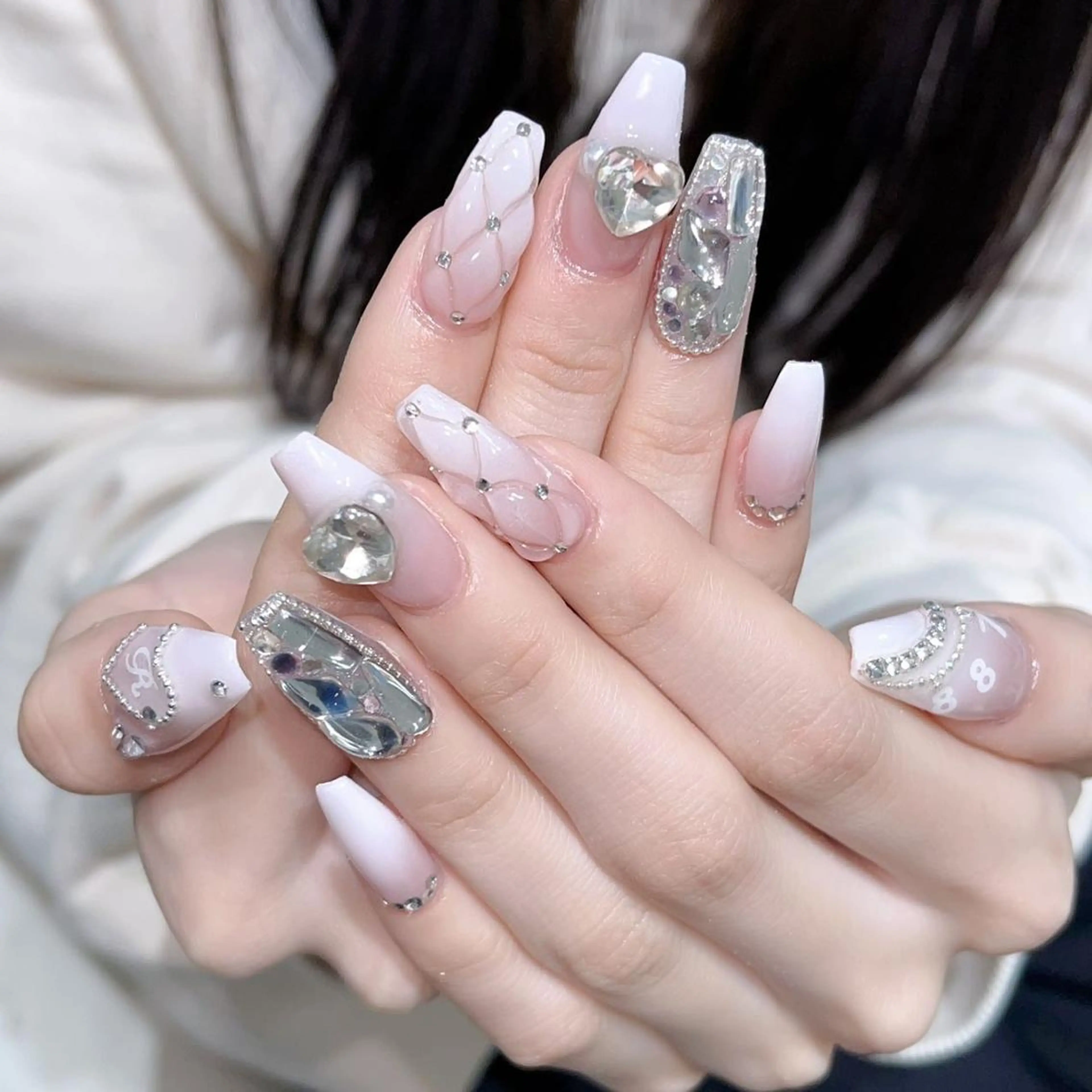 ネイル ハンドネイル Queens 新宿本店のネイルデザイン