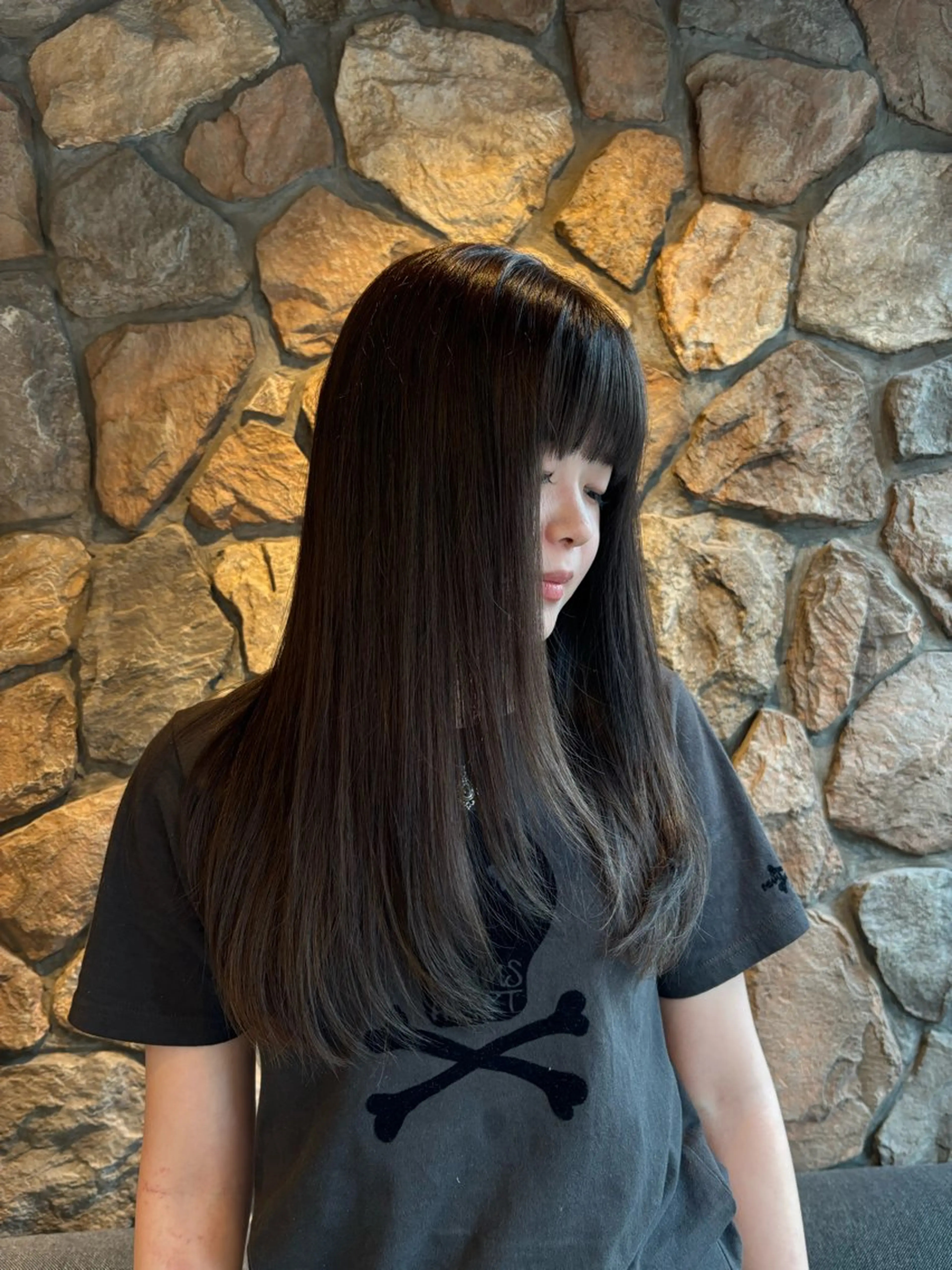 ロング カット ヘアカラー 小玉 唯依のヘアスタイル