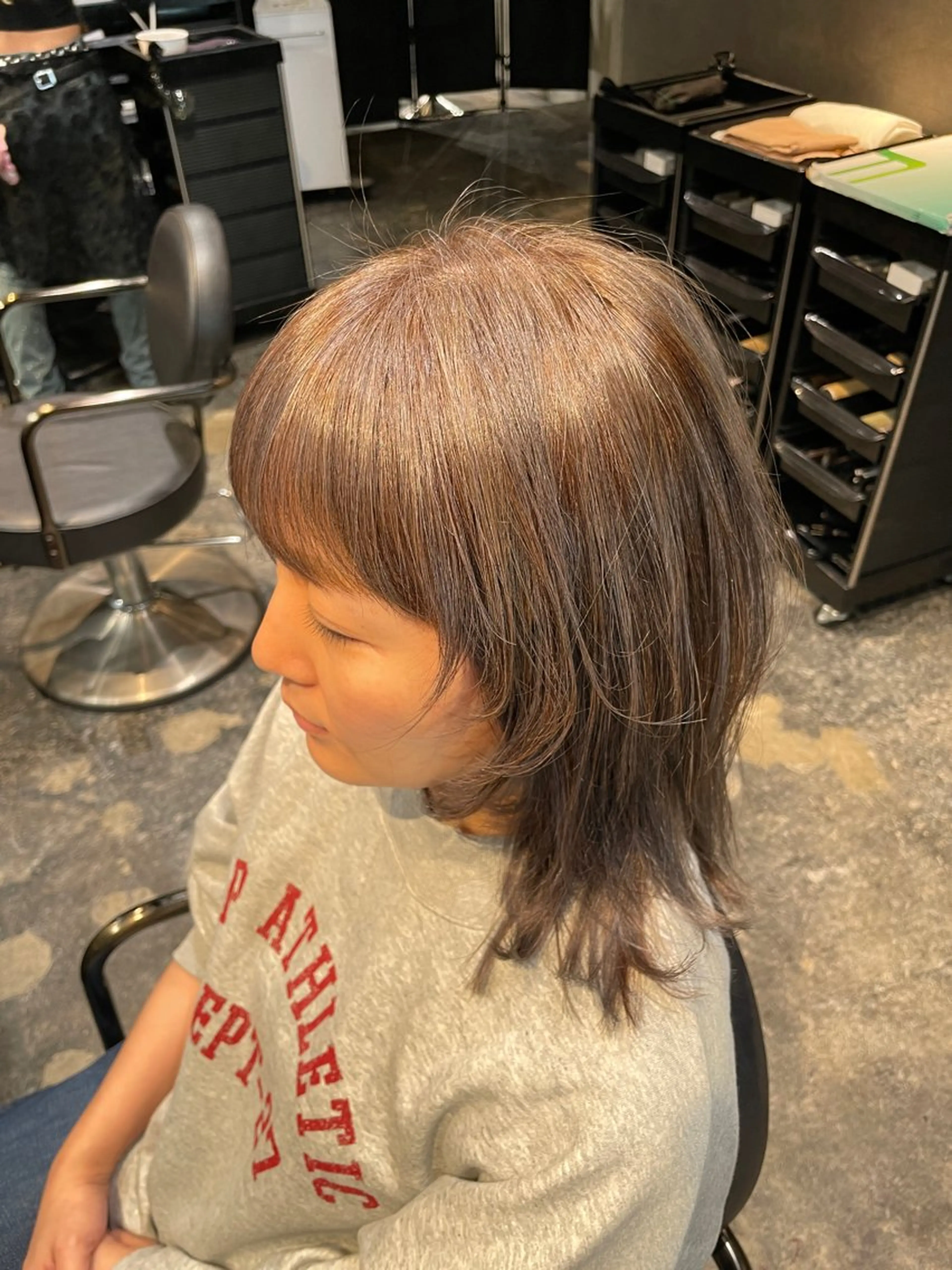 カラー バレイヤージュ ハイライトカラー 縮毛矯正専門店店長 佐々木動画モデル募集のヘアスタイル