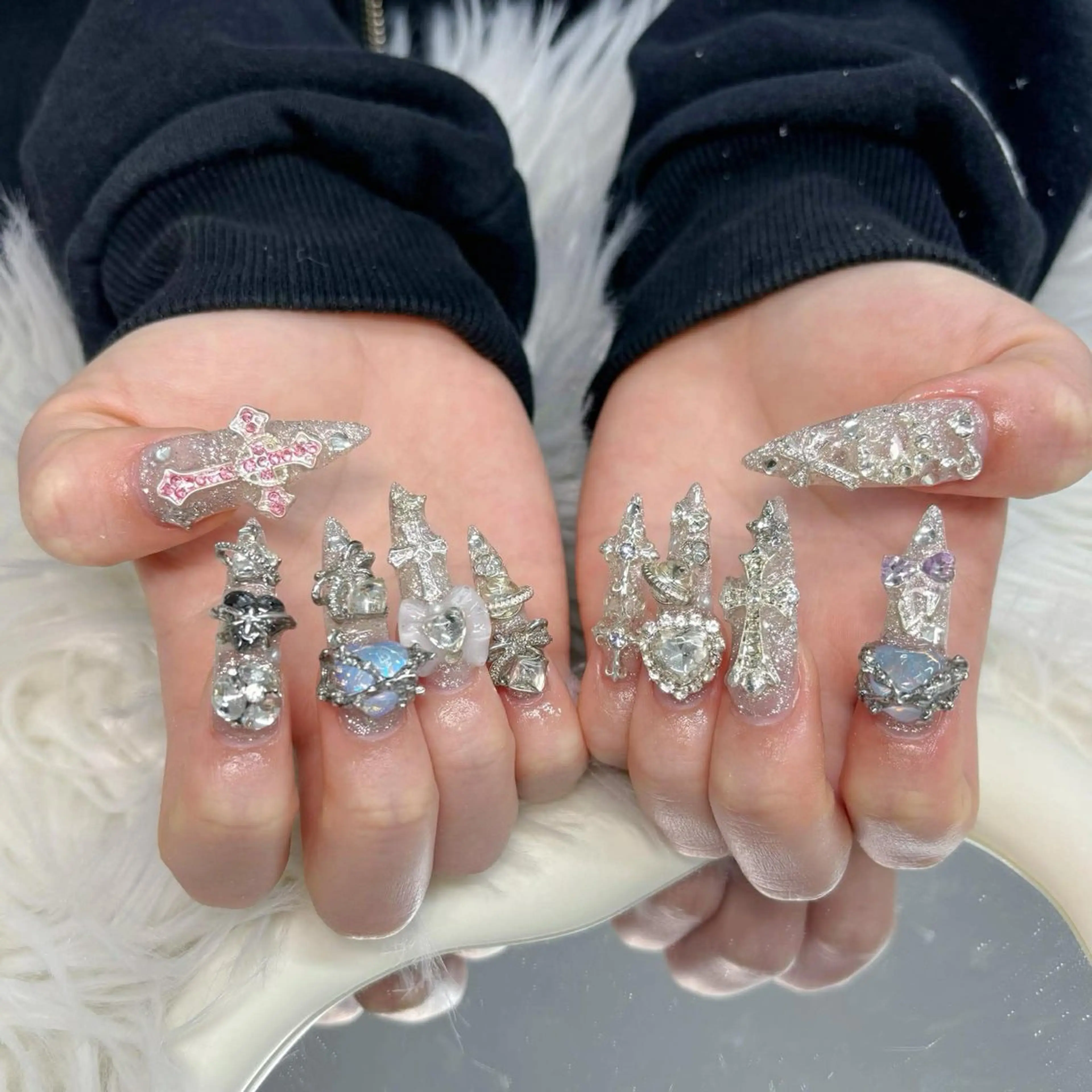 ネイル アートネイル フレンチネイル ジェルネイル ガーリー グラデーション ハンドネイル ハンドケア Nova Nail Shinsaiのネイルデザイン