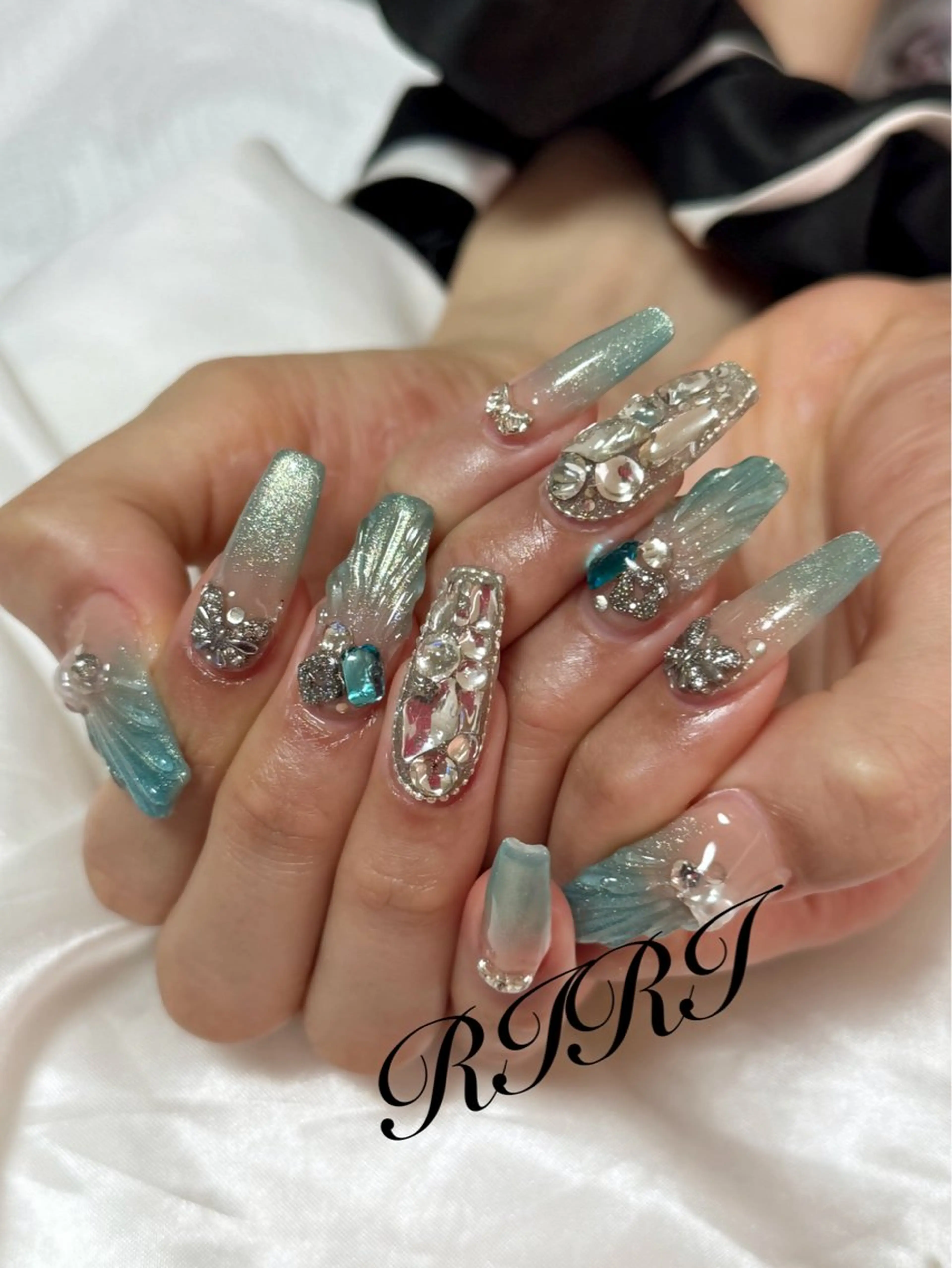 ネイル ブルー ジェルネイル ロングネイル マグネットネイル スカルプネイル riri オーナーのネイルデザイン