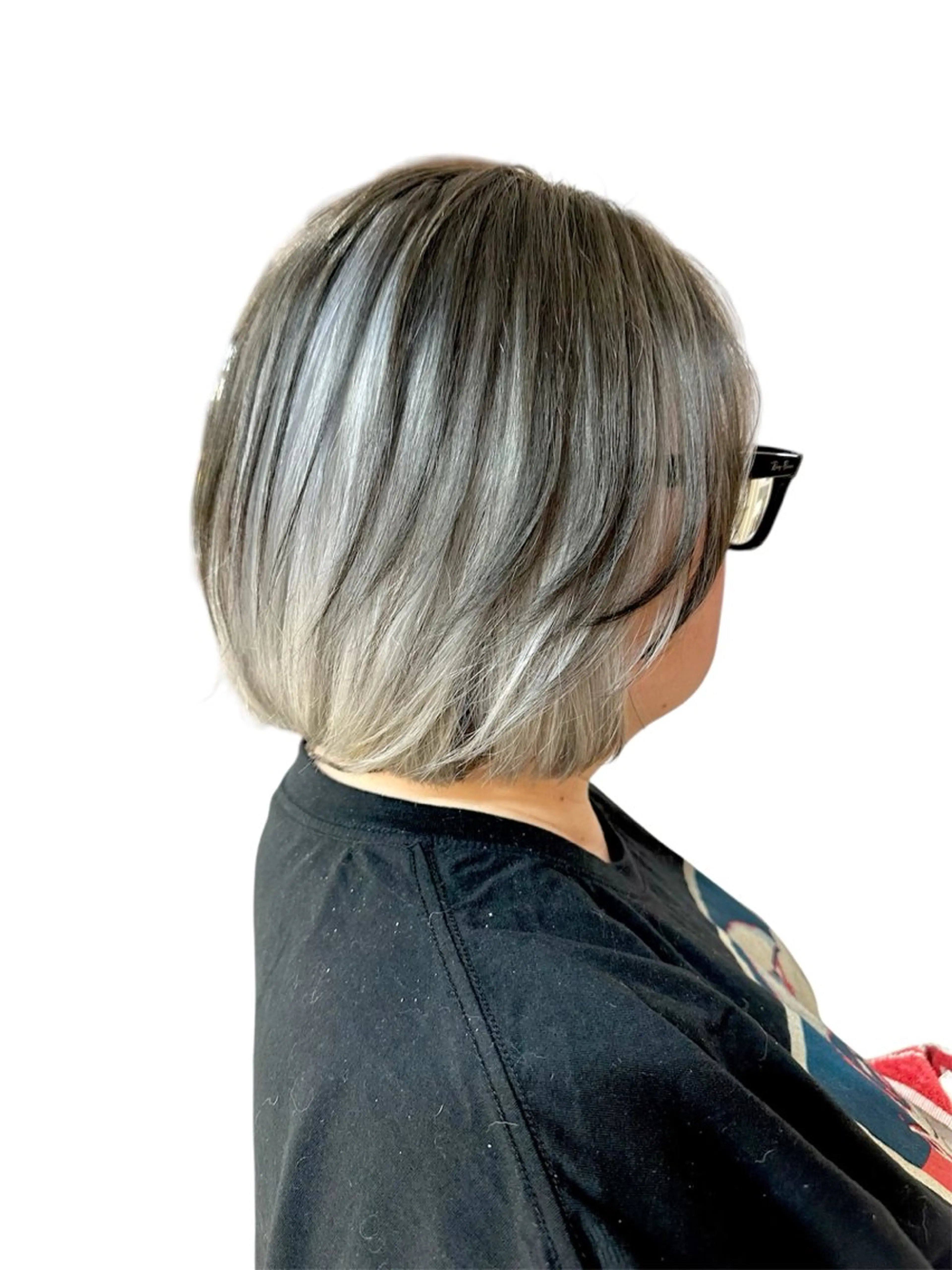 ショート カラー ⭐️レイヤーカット 大人気　三澤康司⭐️のヘアスタイル