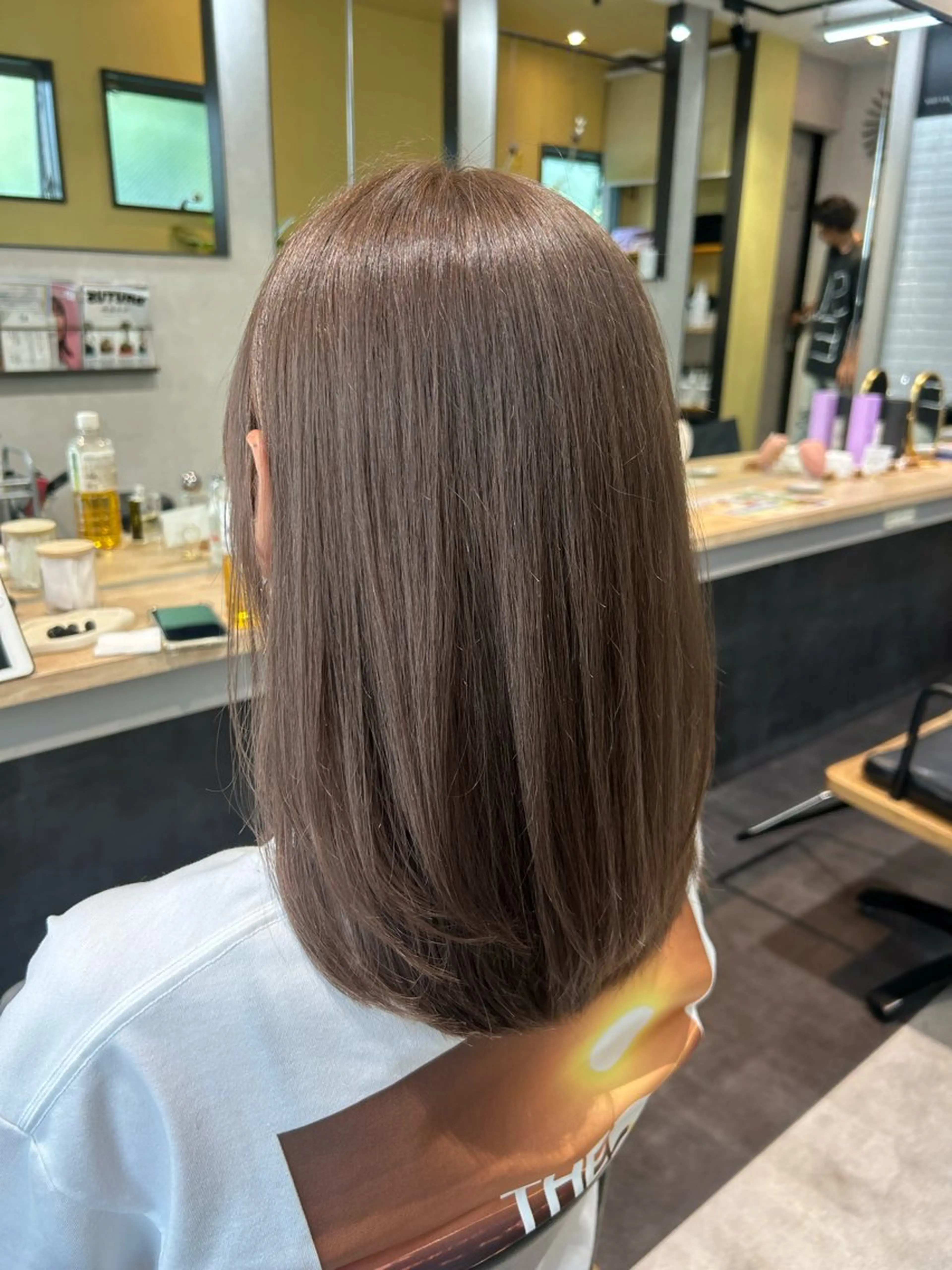 セミロング カラー ブリーチ グレージュ カット ヘアカラー トリートメント hub hair レイヤー/透明感のヘアスタイル