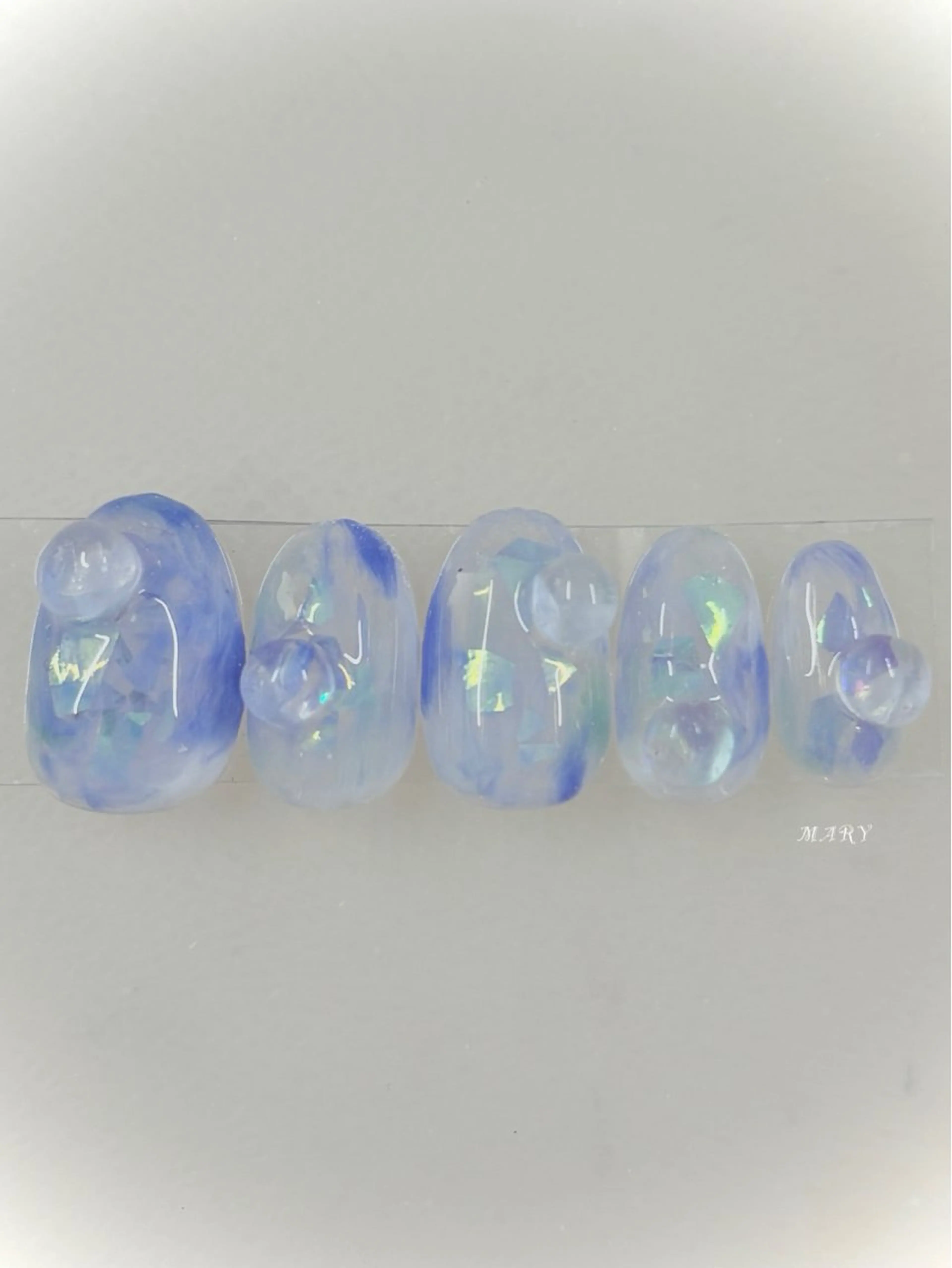 ネイル ブルー ニュアンスネイル 夏ネイル ハンドネイル Mary nail所属・Mary nail .narumiのネイルデザイン