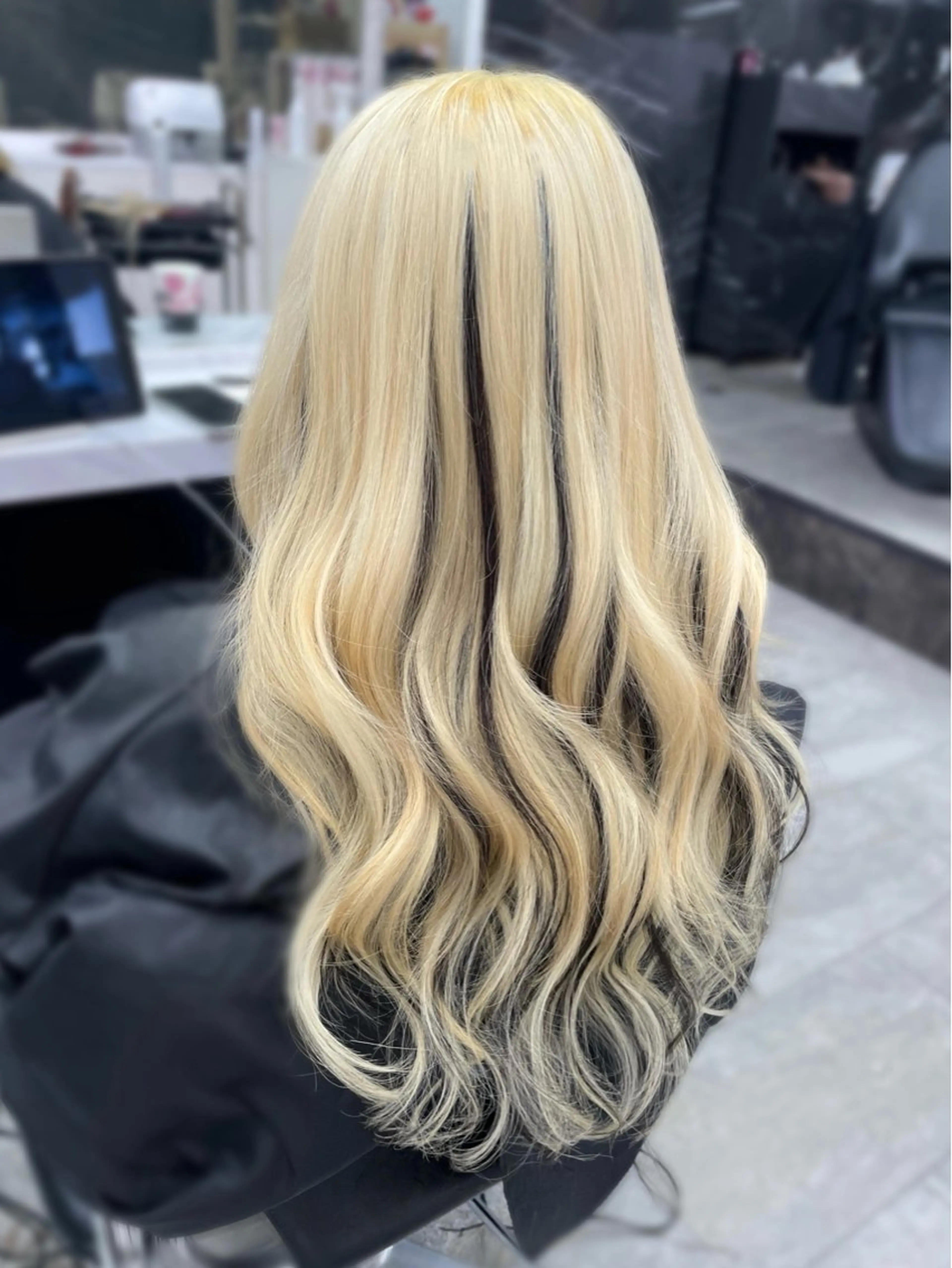 ロング カラー ヘアアレンジ プルエクステ デザインカラー エクステ ヘアカラー エクステ 🎀プルエクステ みまひかる🎀のヘアスタイル