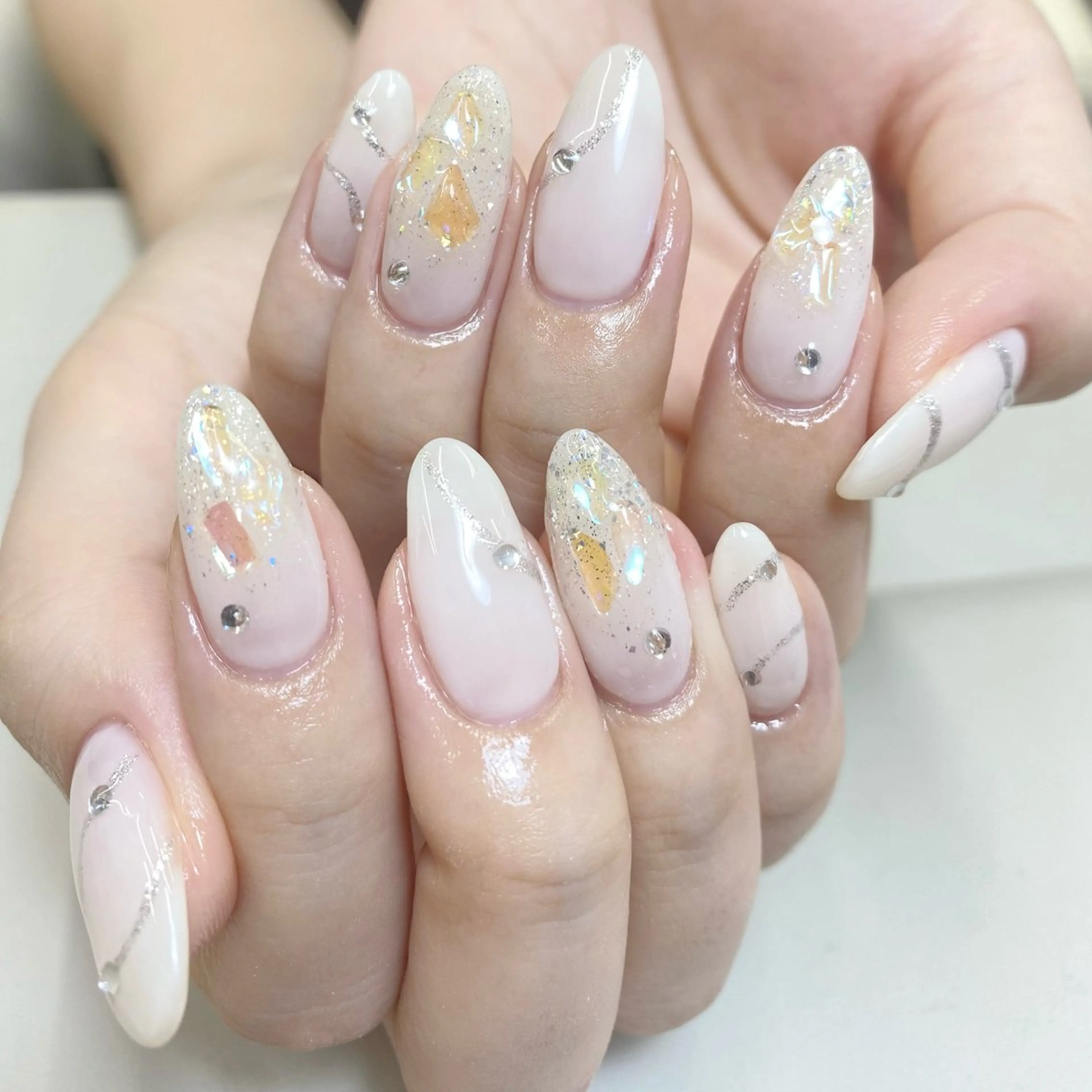 ネイル ハンドネイル AngelChris ビューティーサロン琳のネイルデザイン