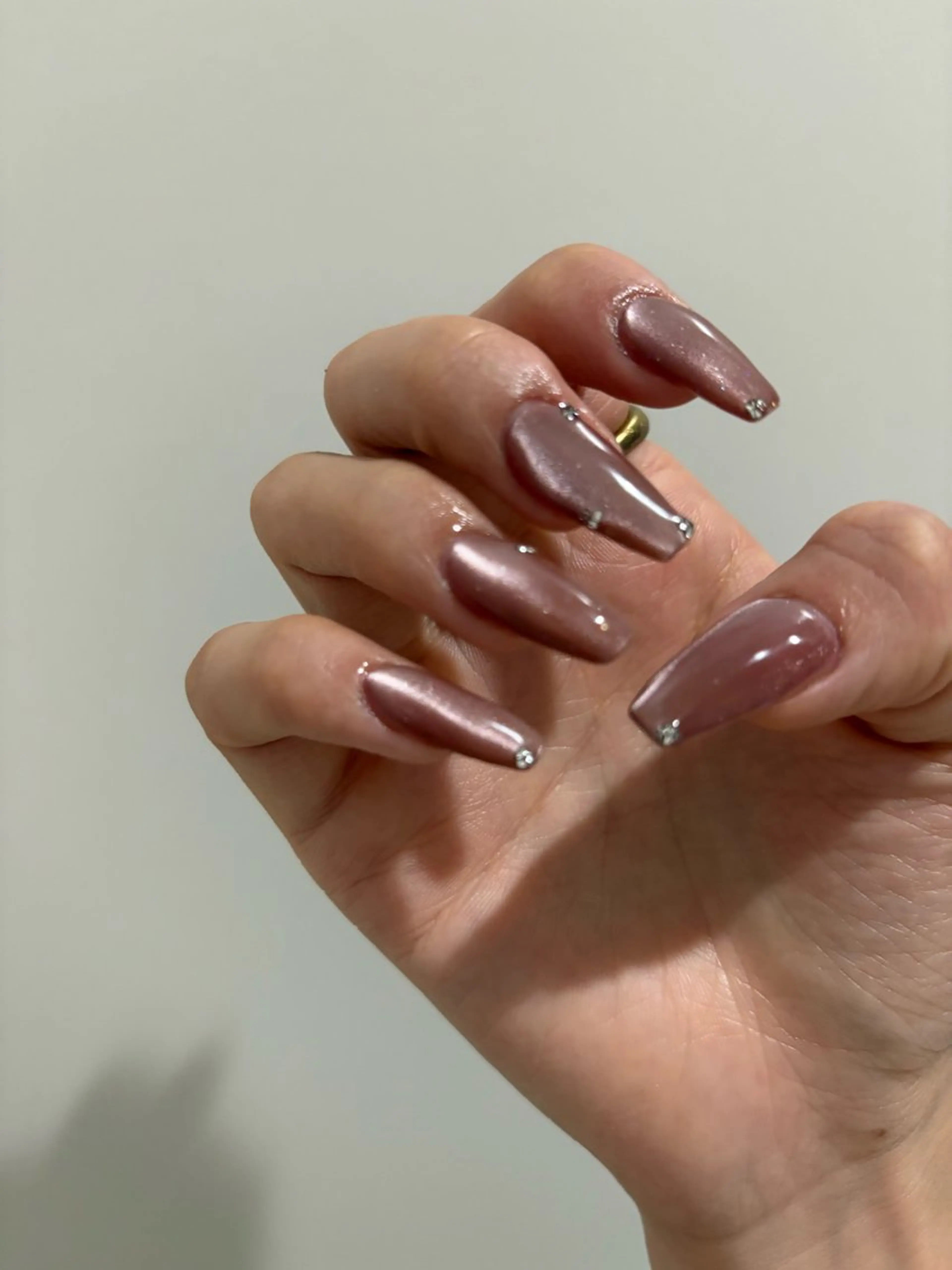 ネイル ストーンネイル Rioka 栄 | 矢場町のネイルデザイン