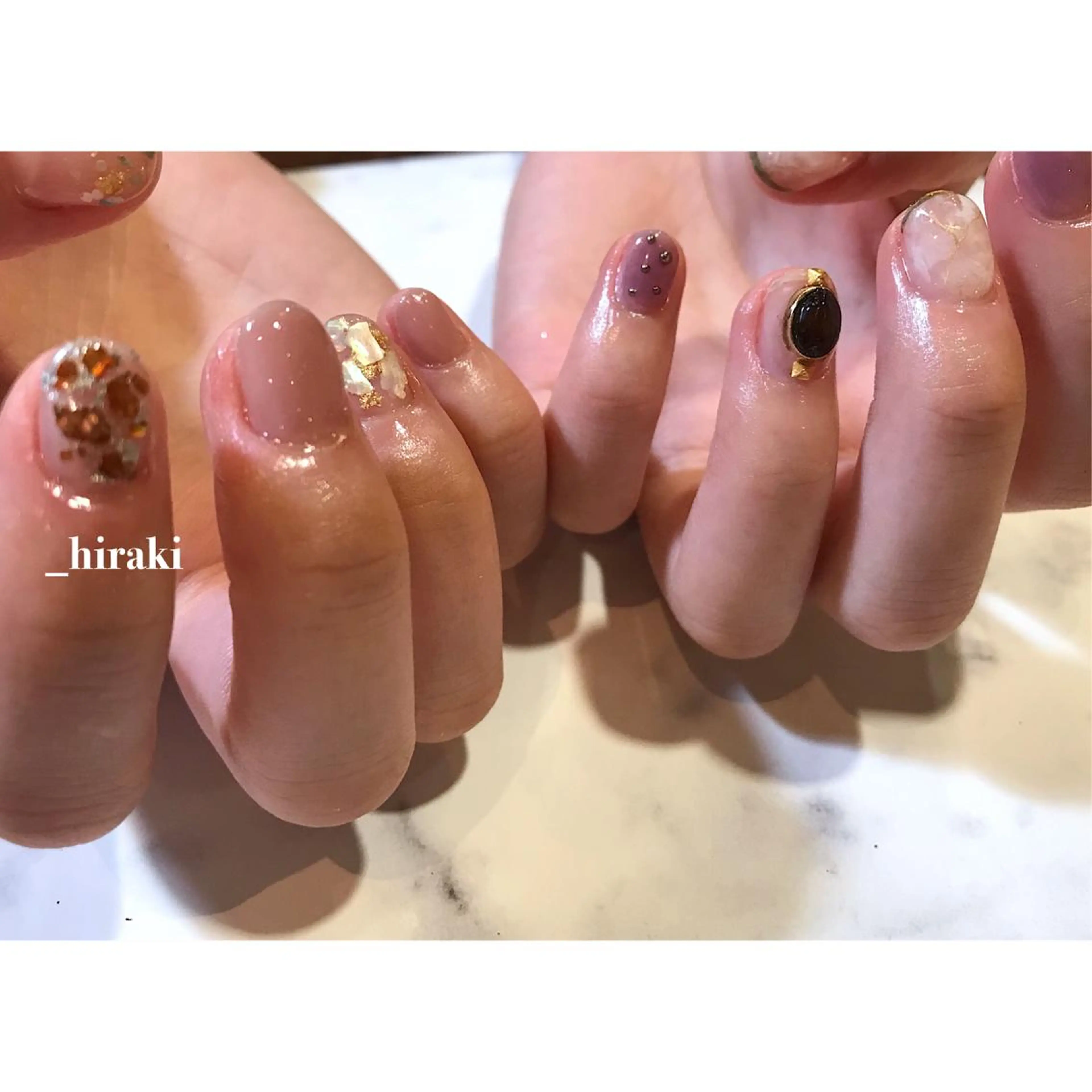ネイル nail atelier AMBER所属・saori .の眉毛・アイブロウイメージ