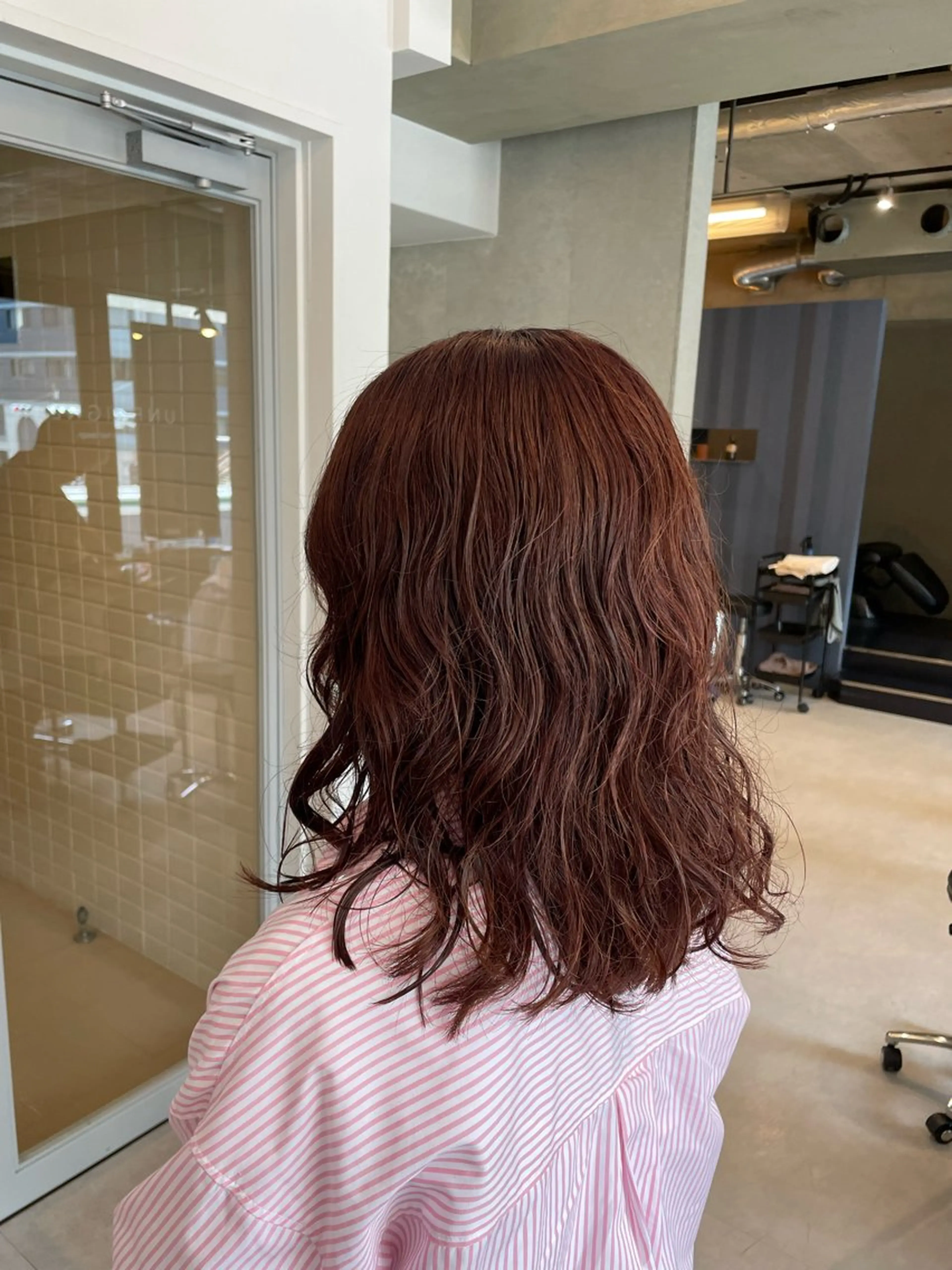 セミロング カラー パーマ セミロングパーマ UNFEIGNED02所属・カイ/名古屋・伏見 カットモデルのヘアスタイル