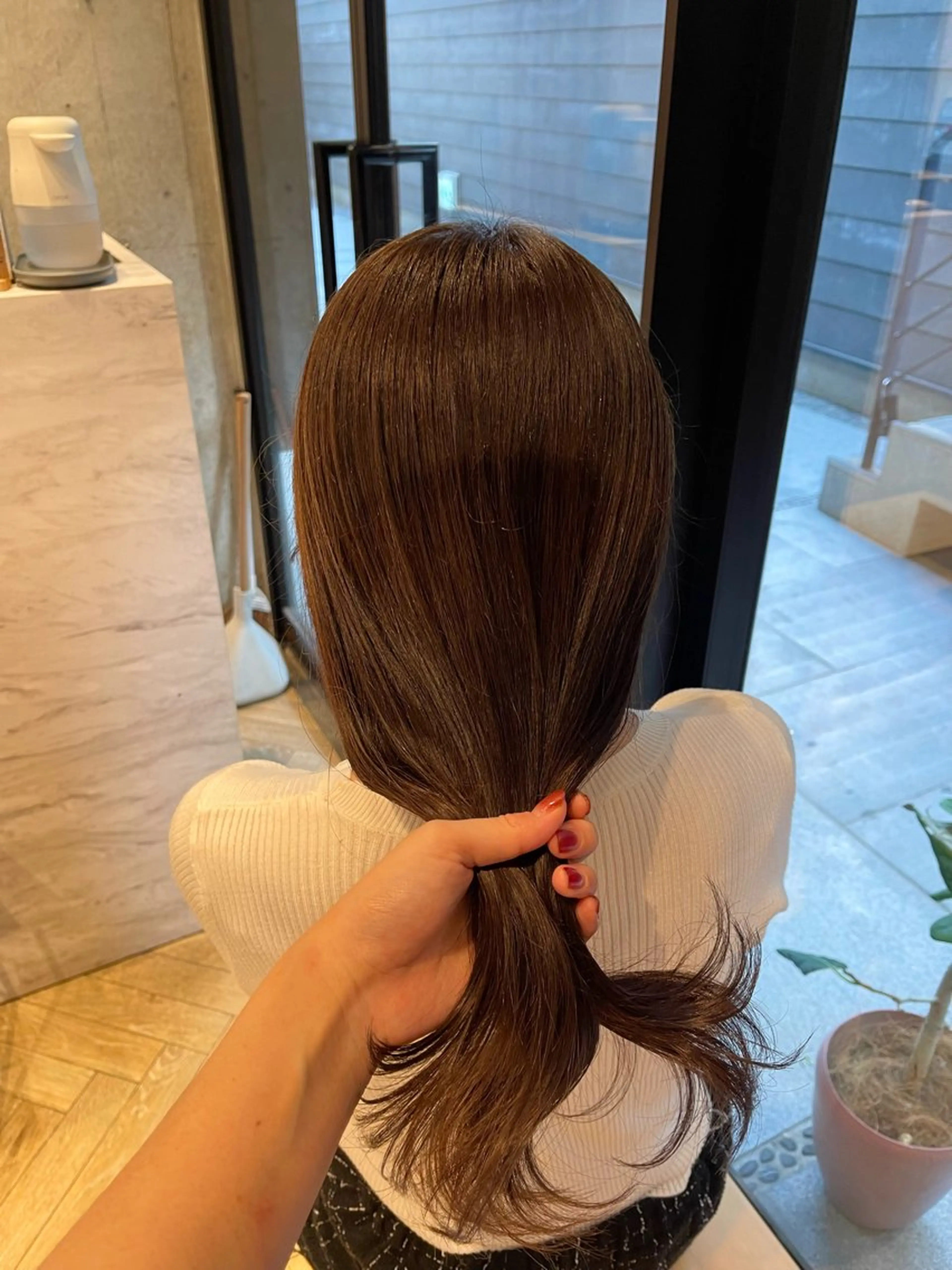 ロング カラー 愛莉/ラベンダー/ ベージュ/ブラウンのヘアスタイル