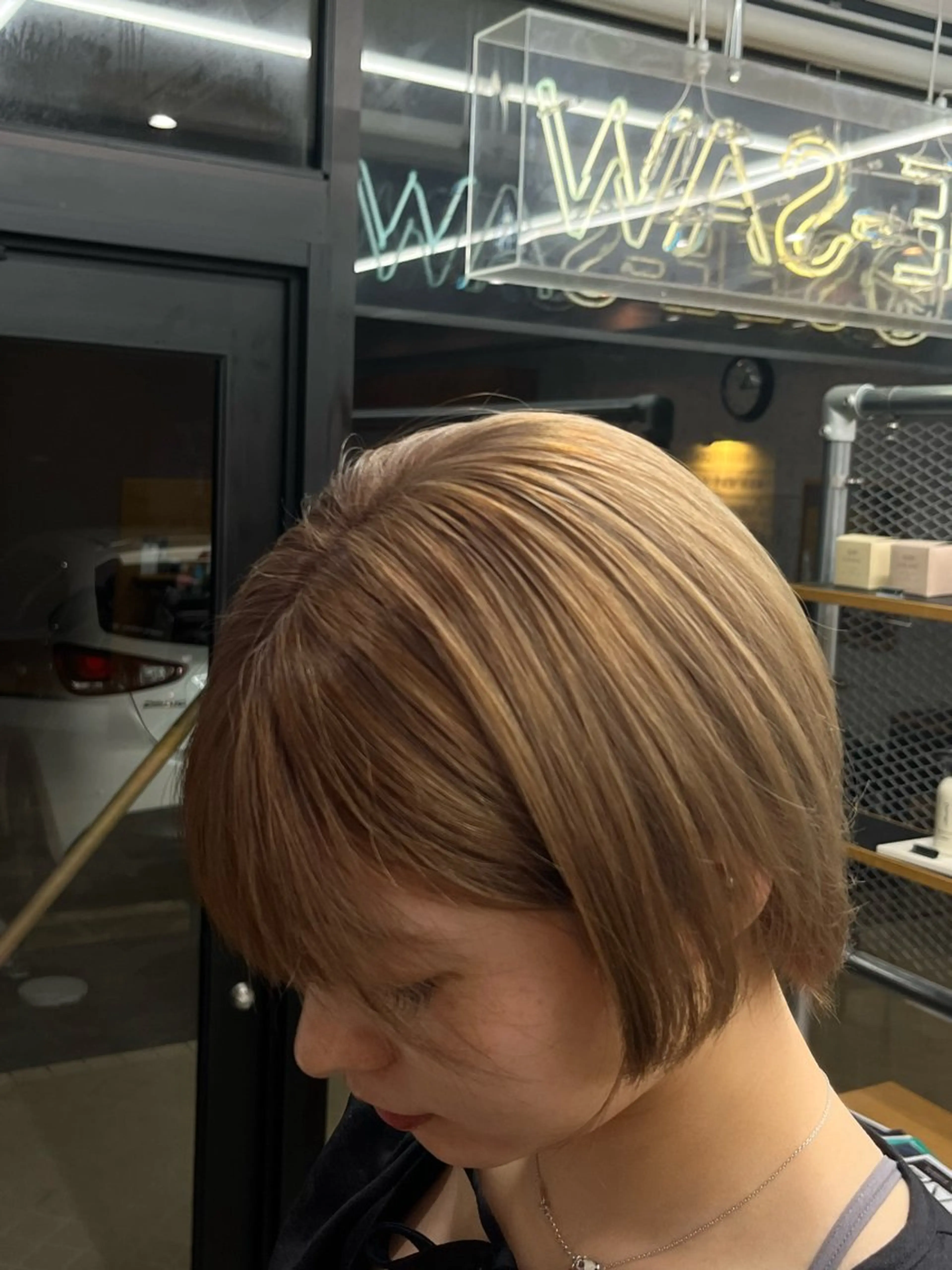 カラー ベージュカラー 透明感カラー ヘアカラー SEE-SAW． MANAKAのヘアスタイル