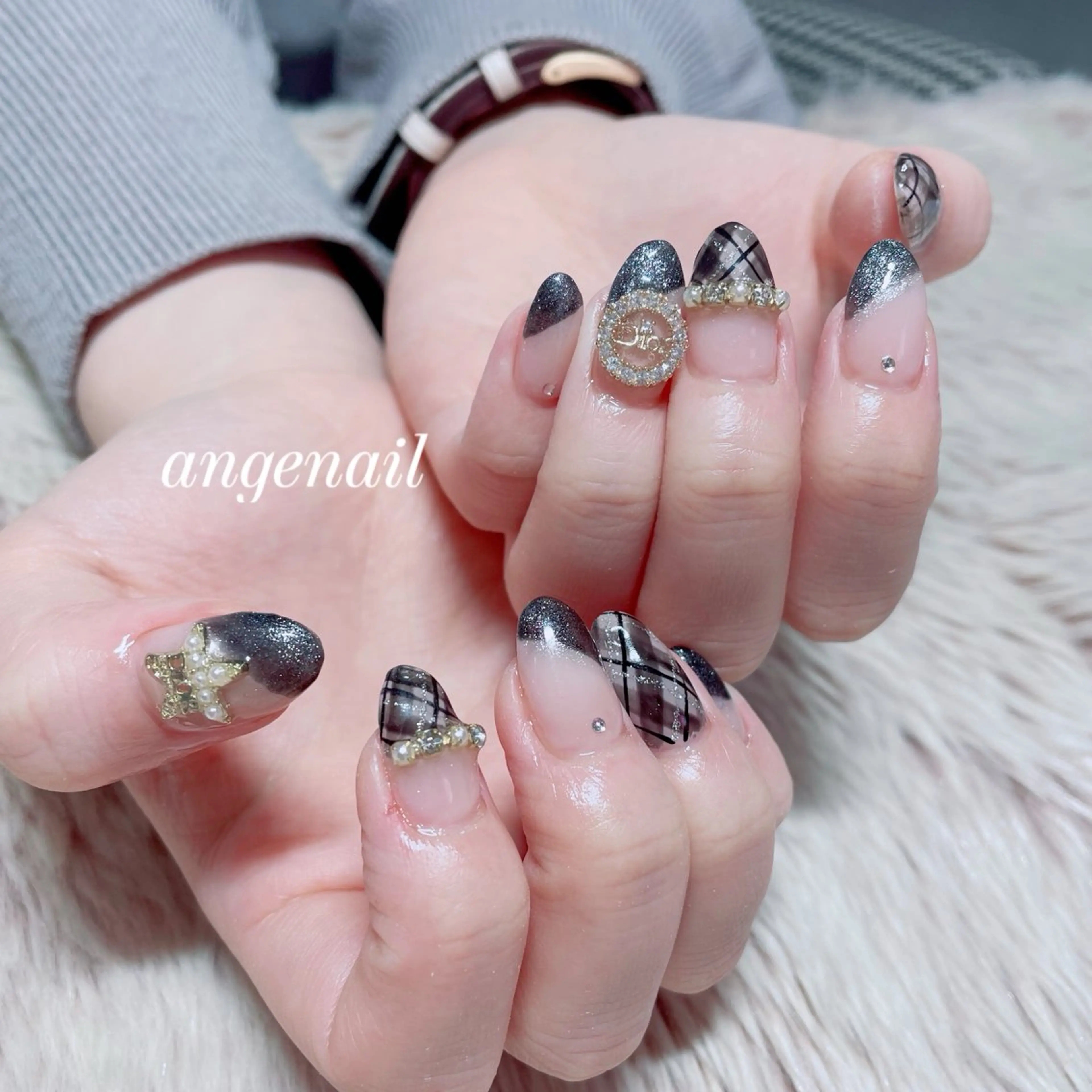 ネイル ハンドネイル オーナーネイリスト MAKIのネイルデザイン