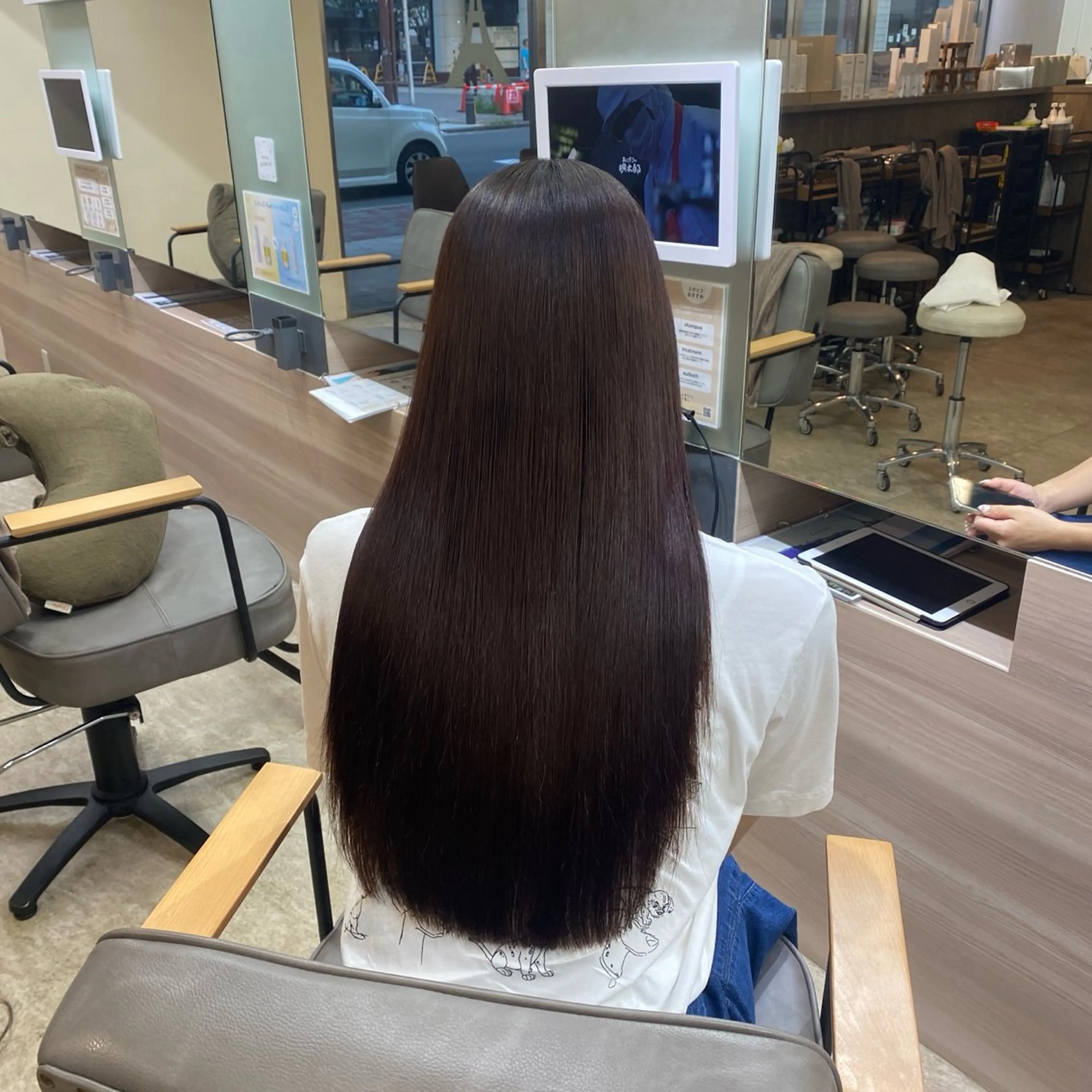 ロング rina/ レディースカットのヘアスタイル