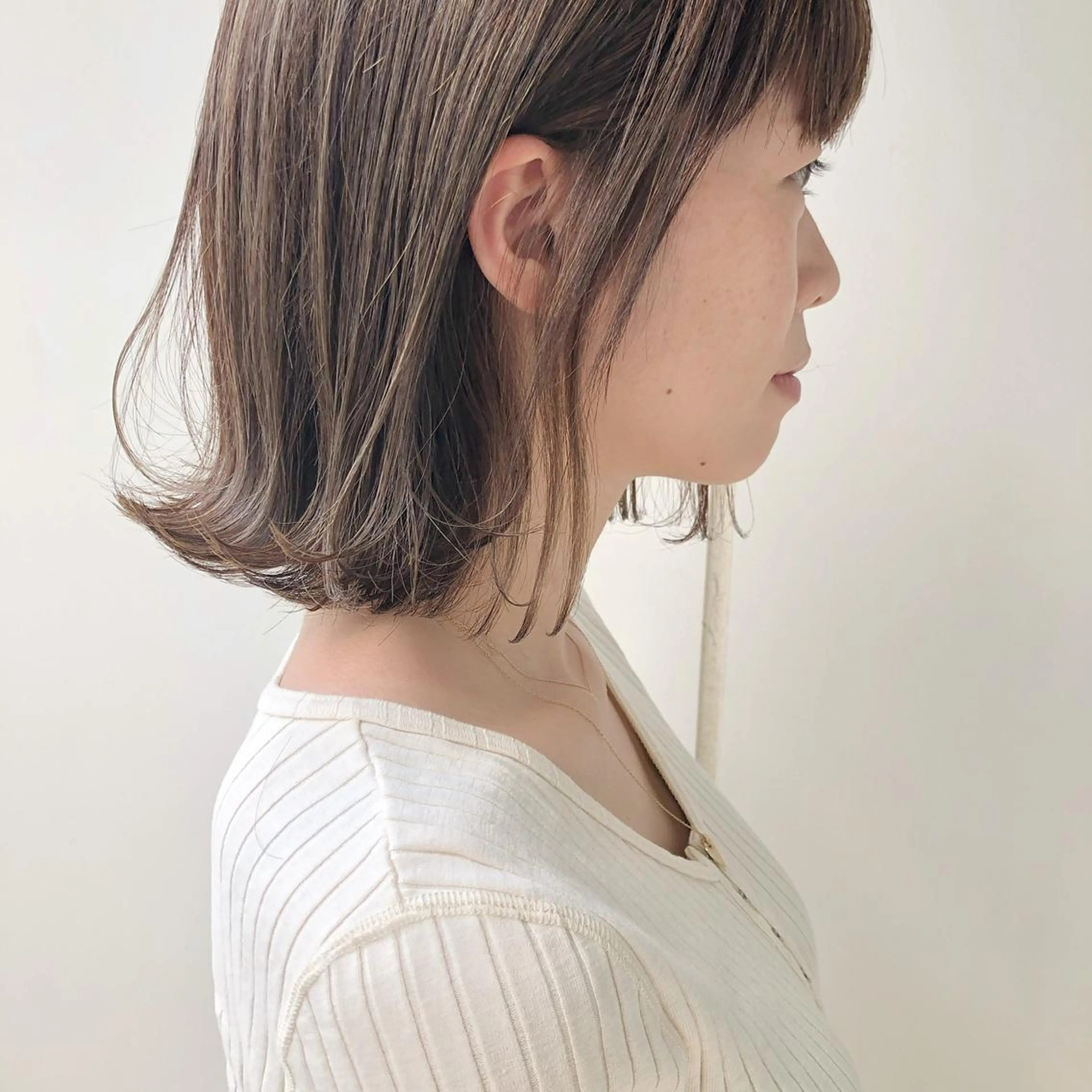 ミディアム カラー 透明感カラー ハイライトカラー ハイライト 榎園 由美のヘアスタイル