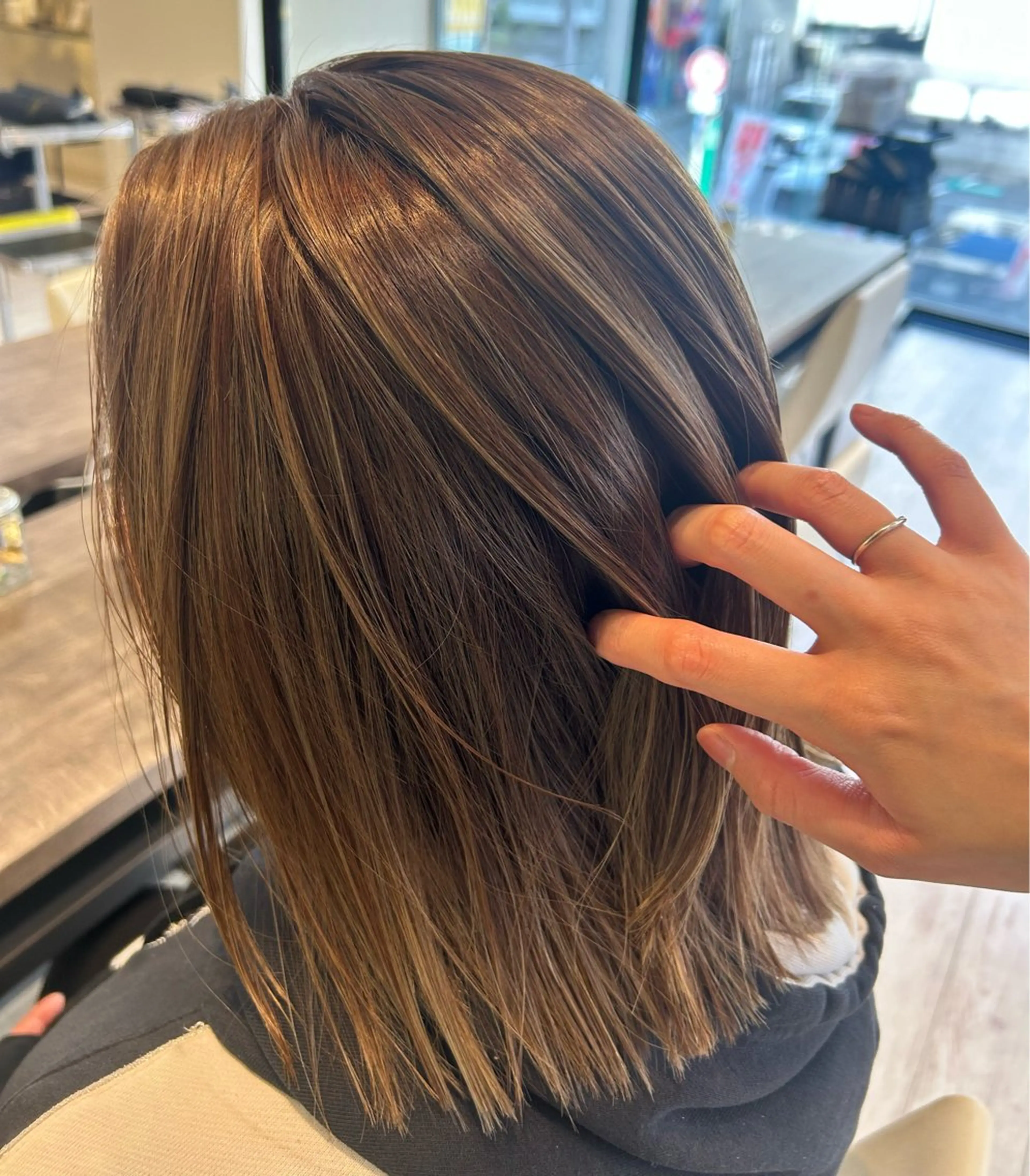 ミディアム カラー カット ヘアカラー 片瀬 結のヘアスタイル