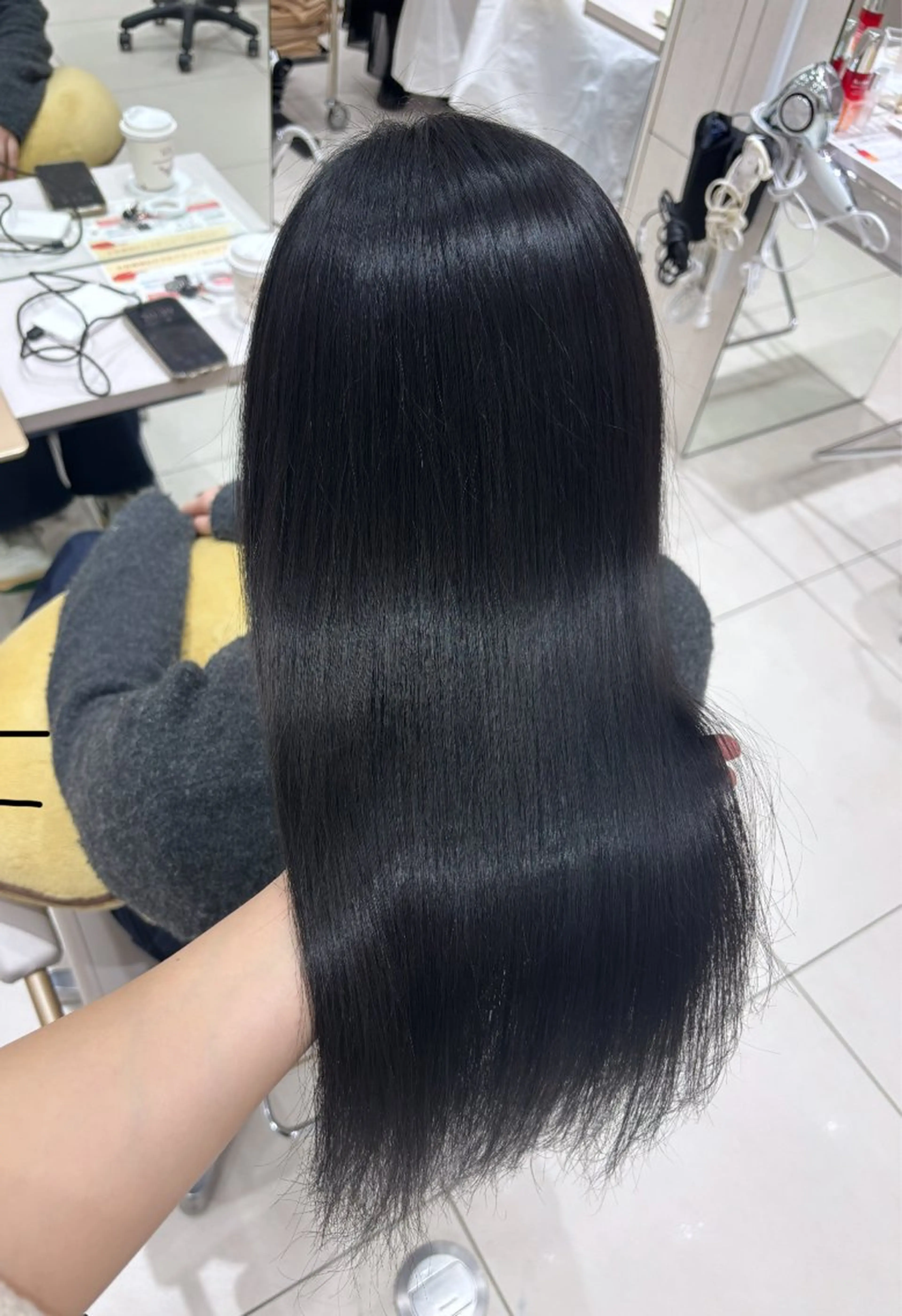 ロング カラー 透明感カラー / レイヤー/ mamiのヘアスタイル